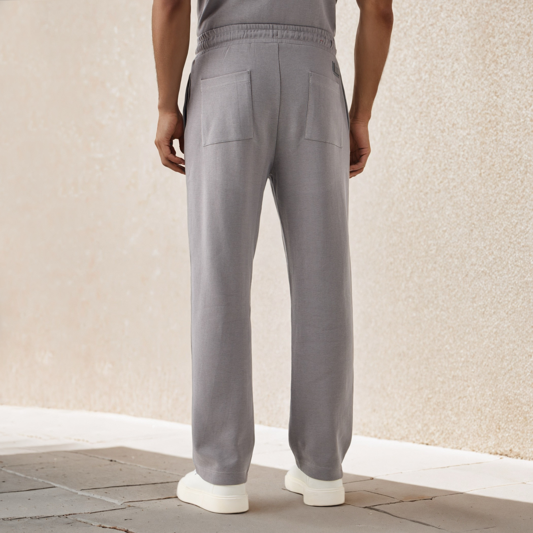 بنطلون برباط إغلاق وجيوب من إمبرور-men-clothing-bottoms-joggers-image-14
