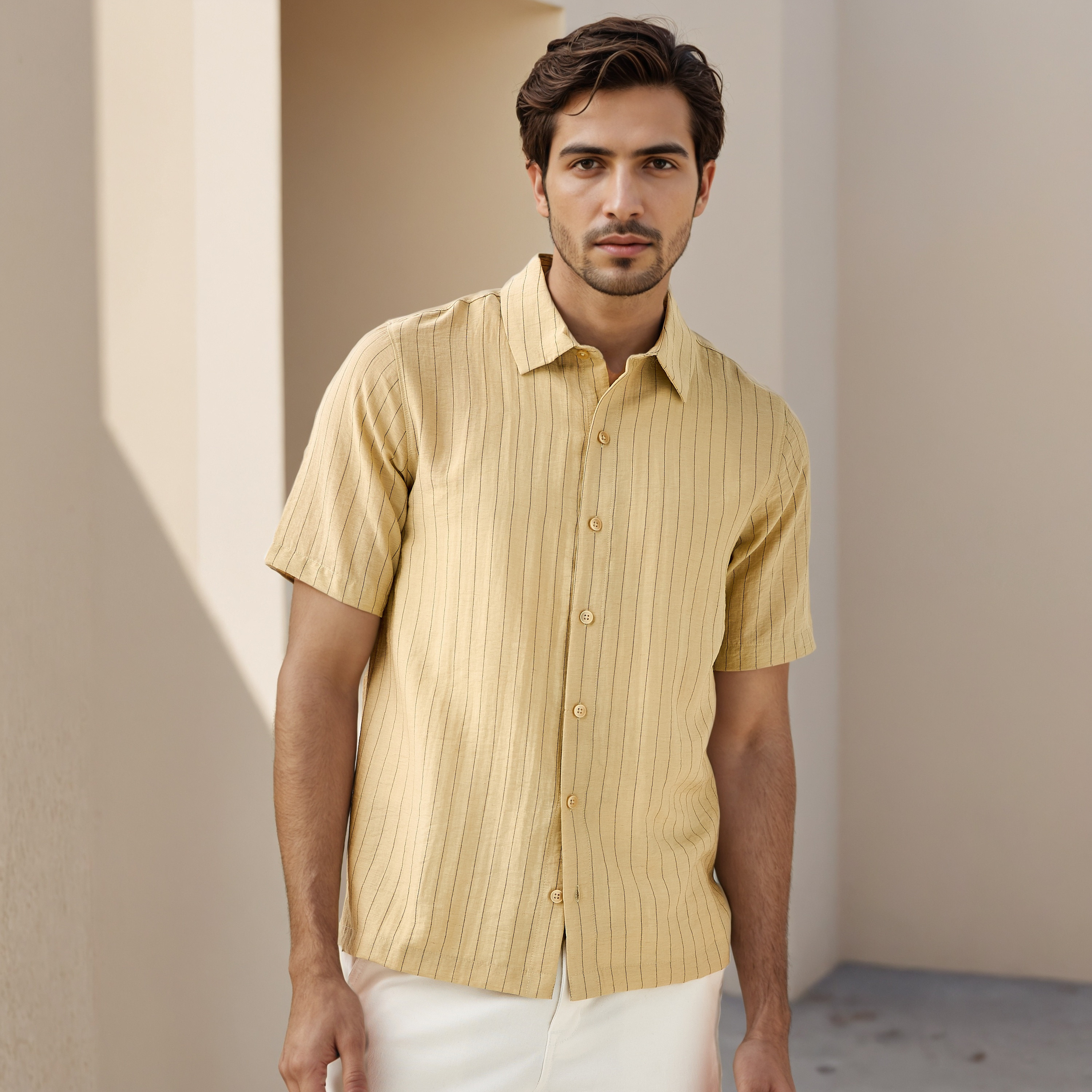 قميص مقلّم بقصّة مريحة-men-clothing-shirts-image-1