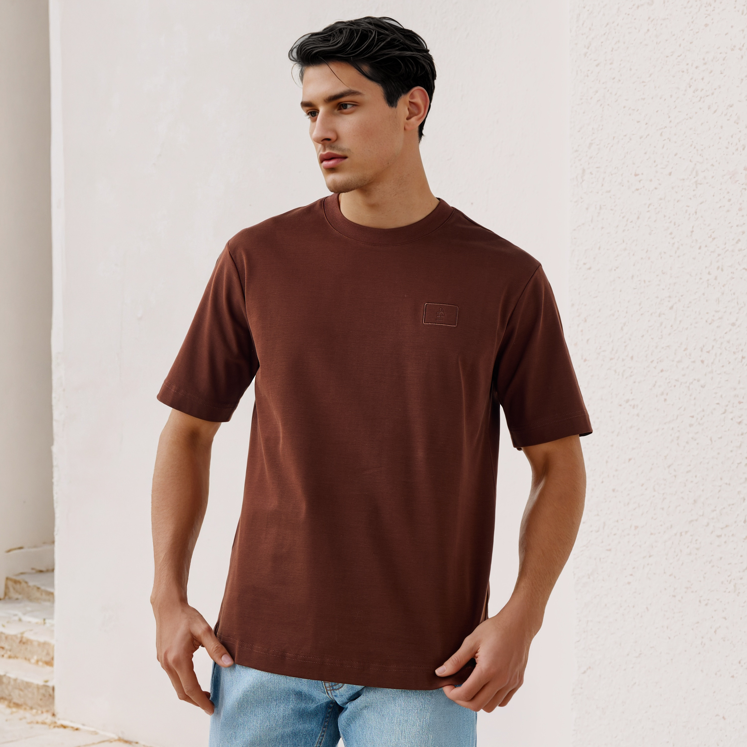 تيشيرت بتطريز شعار من إمبيرور-men-clothing-tshirtsandpolos-tshirts-image-1