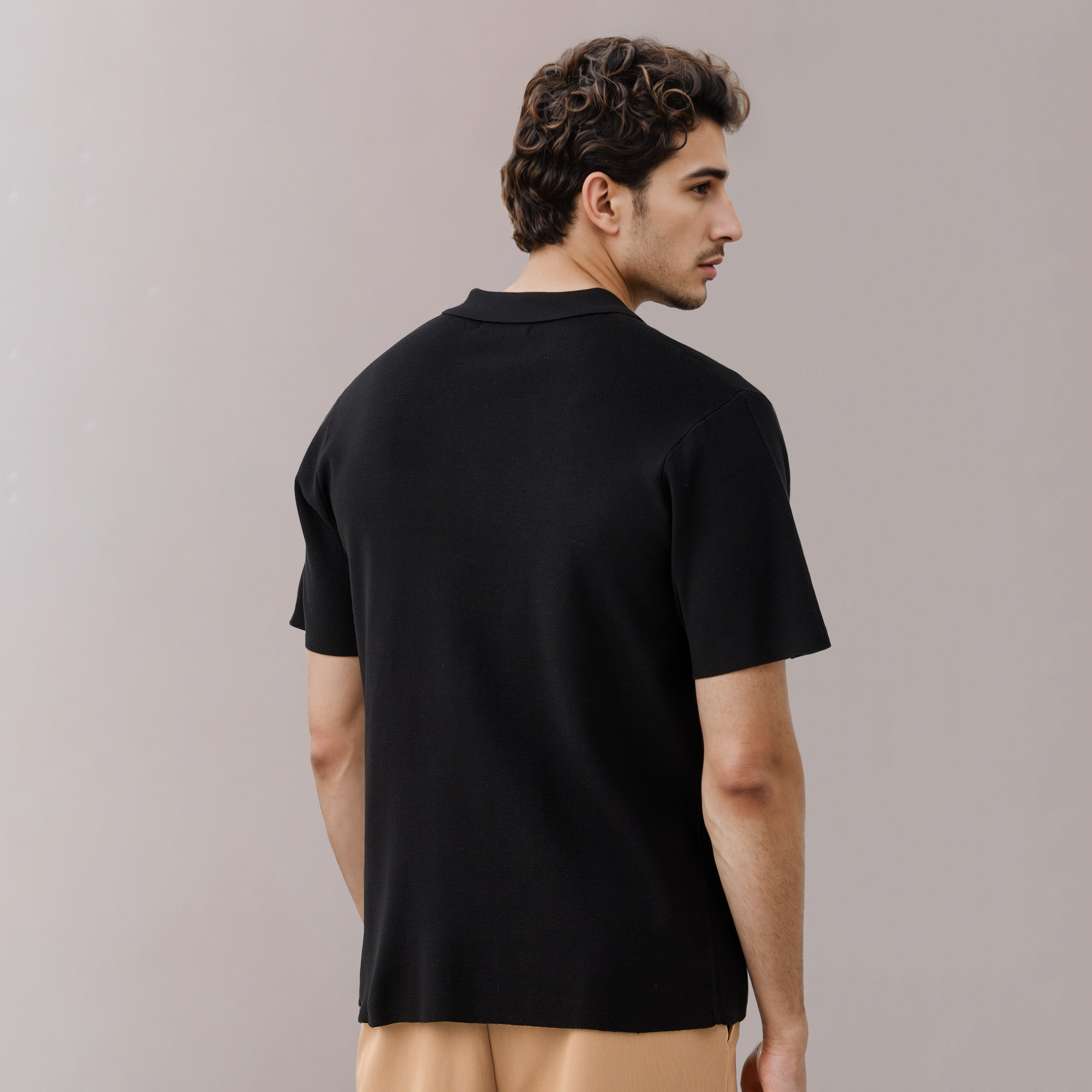 تيشيرت بولو بقصة عادية-men-clothing-sweatersandpullovers-image-3
