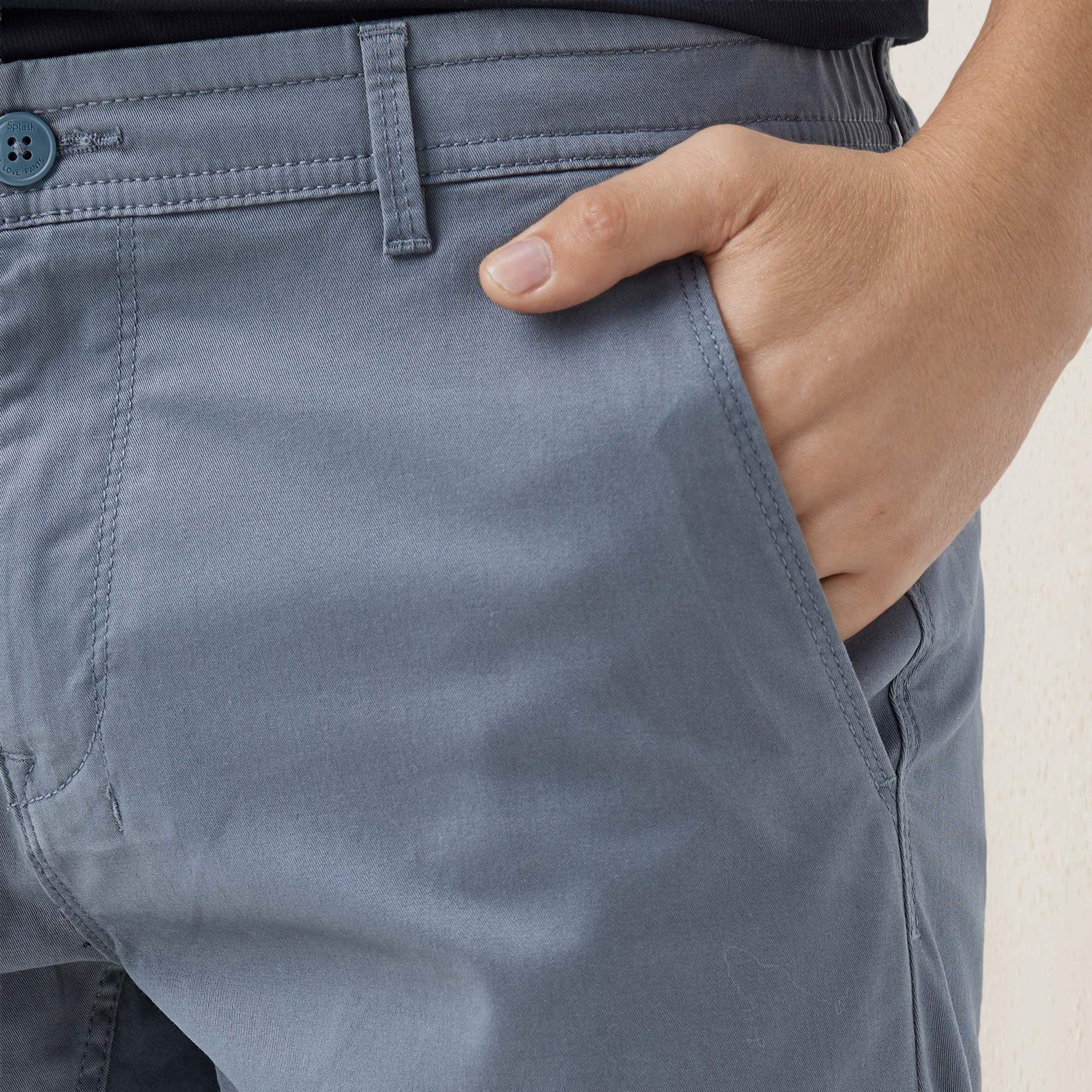 بنطلون شينو بقصة سليم وجيوب-men-clothing-bottoms-trousersandchinos-chinos-image-2