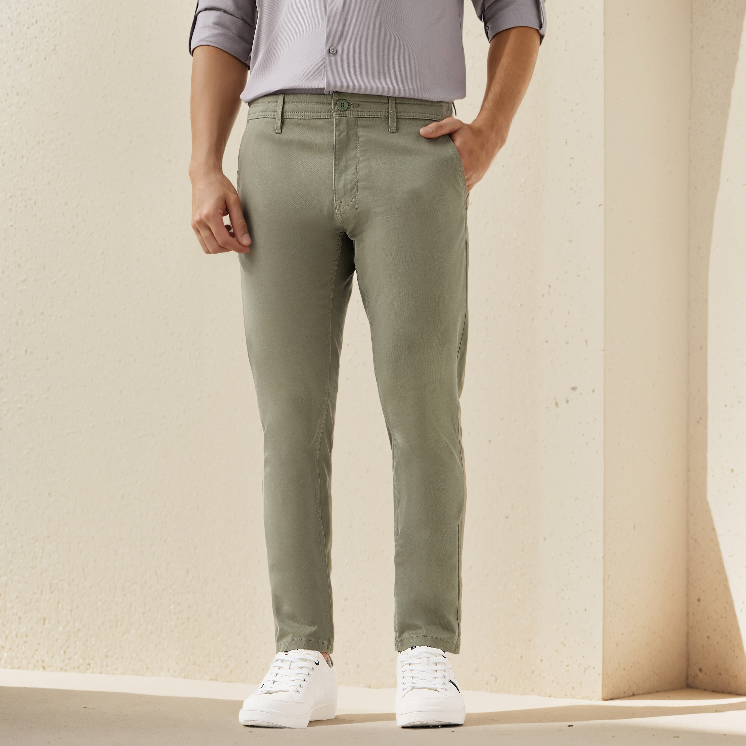بنطلون شينو بقصة سليم وجيوب-men-clothing-bottoms-trousersandchinos-chinos-image-5