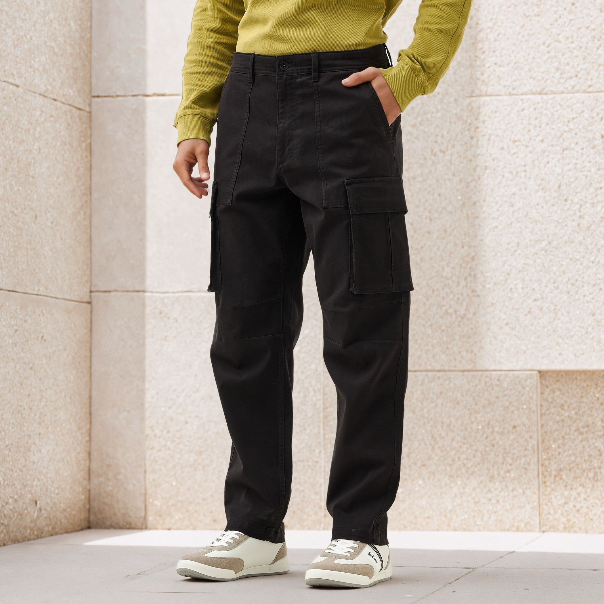 Regular Fit Twill Cargo Pants-men-clothing-bottoms-trousersandchinos-trousers-image-1