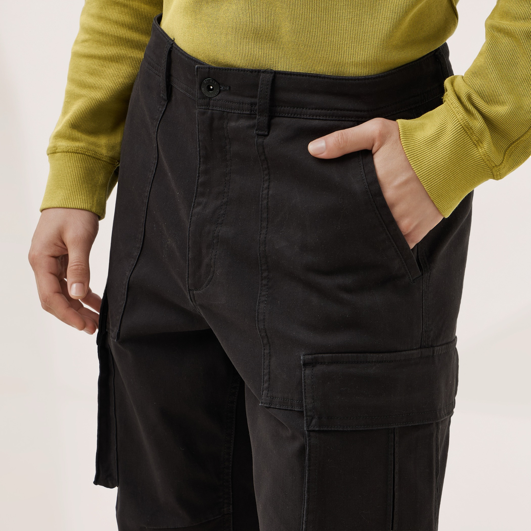 Regular Fit Twill Cargo Pants-men-clothing-bottoms-trousersandchinos-trousers-image-4