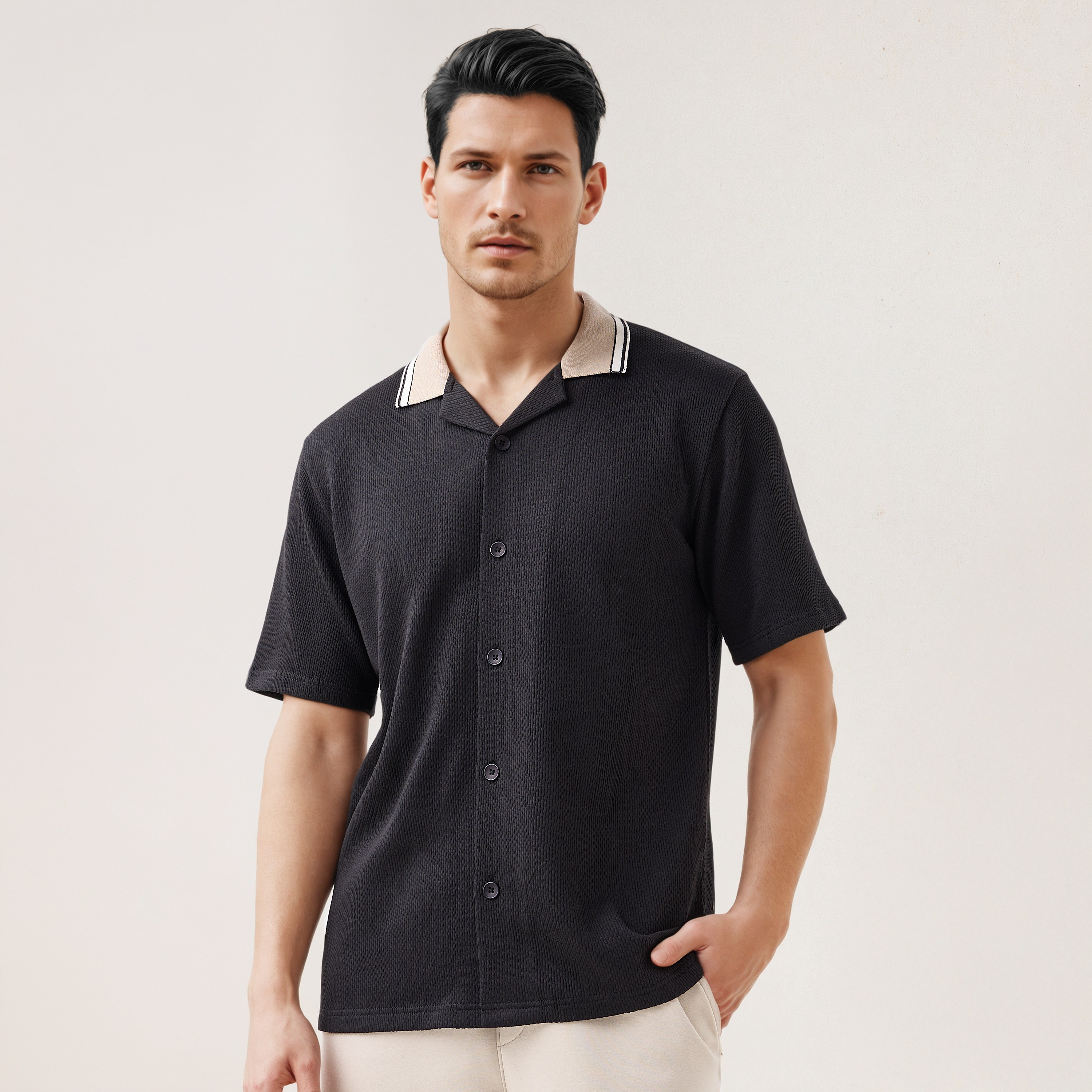 قميص جاكار بارز الملمس بقصة عادية-men-clothing-shirts-image-1