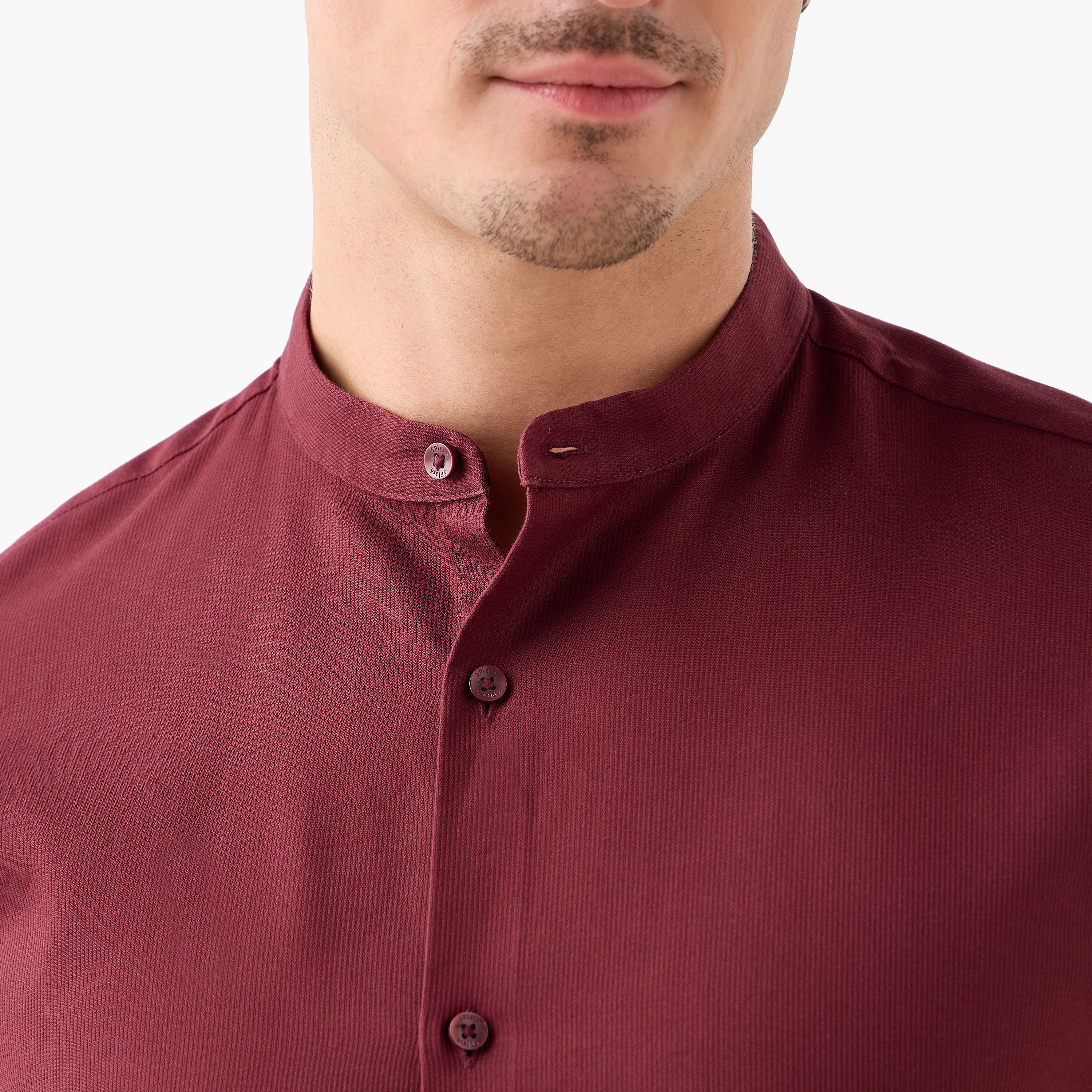 قميص بارز الملمس بياقة ماندرين وقصة عادية-men-clothing-shirts-image-3