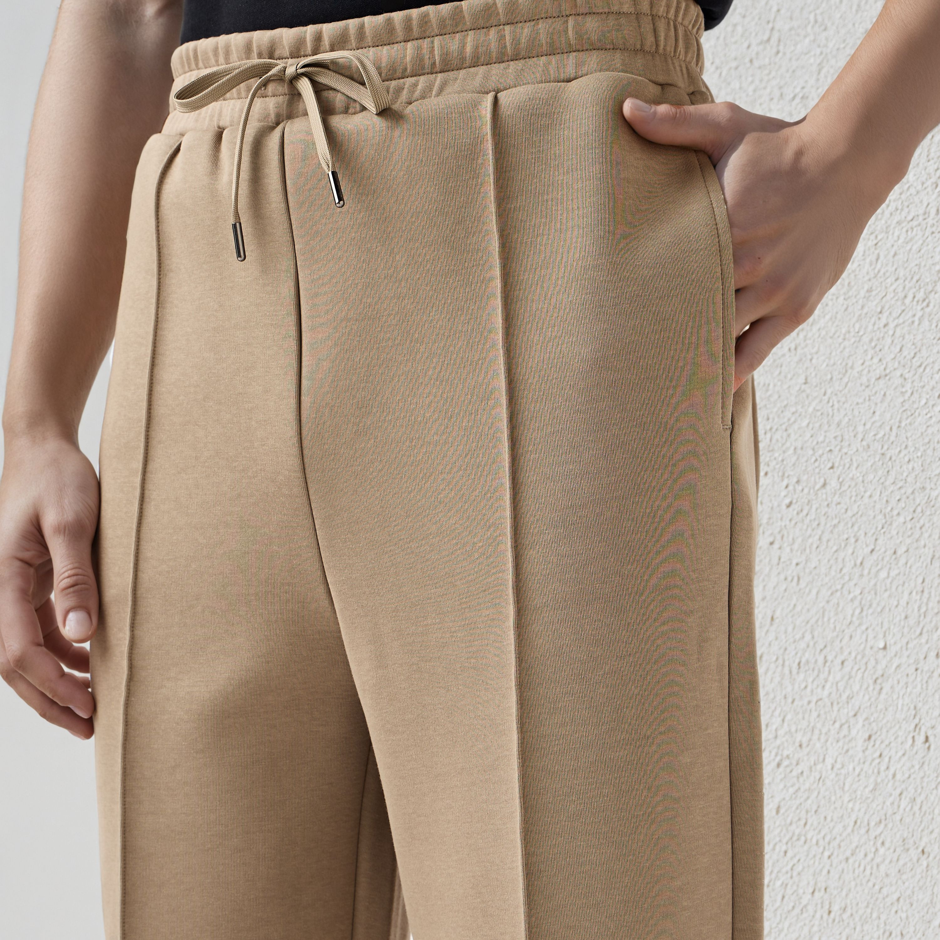 بنطلون رياضي بقصّة عادية وتفاصيل ألواح للرجال من إمبيرور-men-clothing-bottoms-joggers-image-4