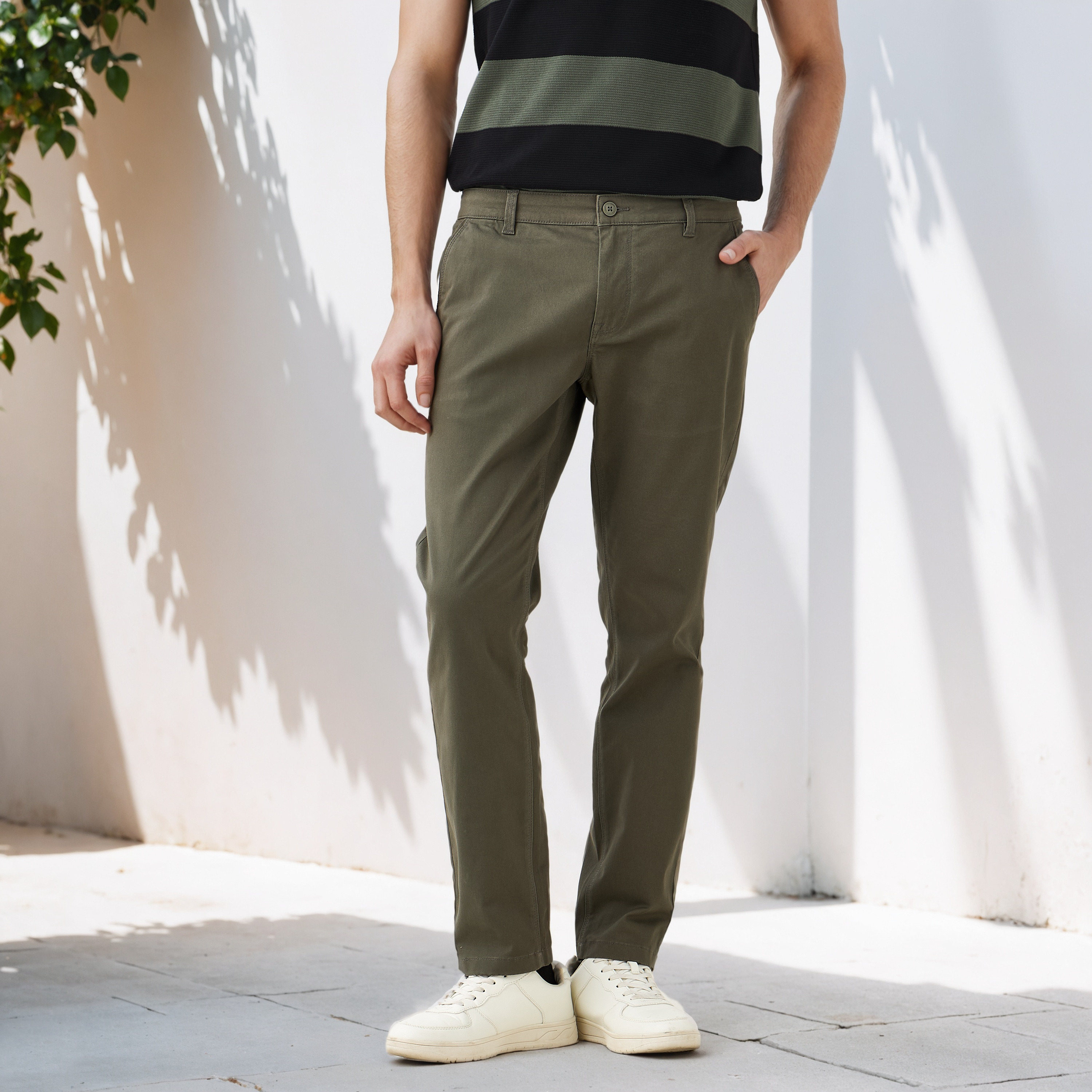 بنطلون تشينو مزيج قطني بقصة عادية وطول كامل للرجال-men-clothing-bottoms-trousersandchinos-chinos-image-4