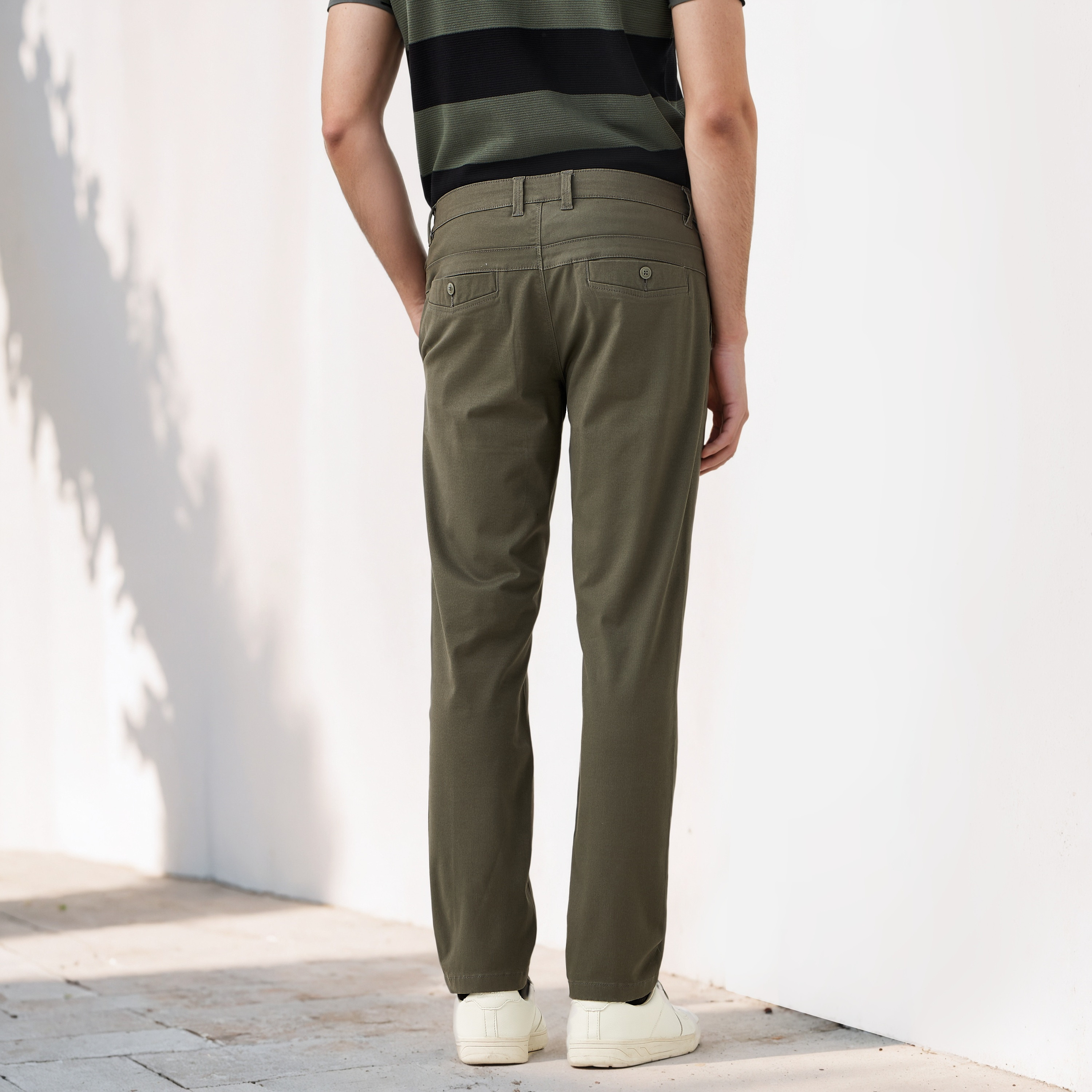 بنطلون تشينو مزيج قطني بقصة عادية وطول كامل للرجال-men-clothing-bottoms-trousersandchinos-chinos-image-2