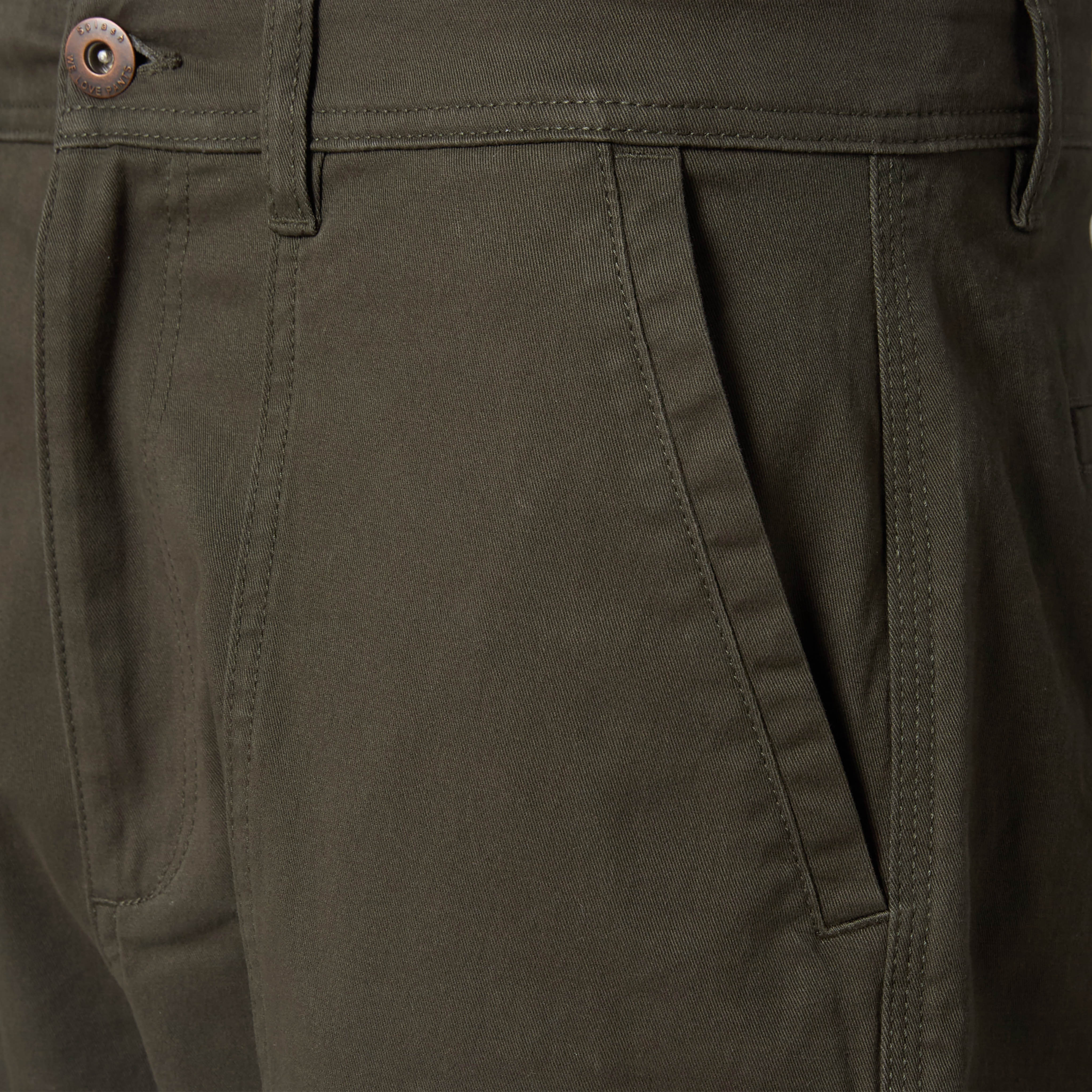 Men Regular Fit Twill Cargo Trousers-men-clothing-bottoms-trousersandchinos-trousers-image-4