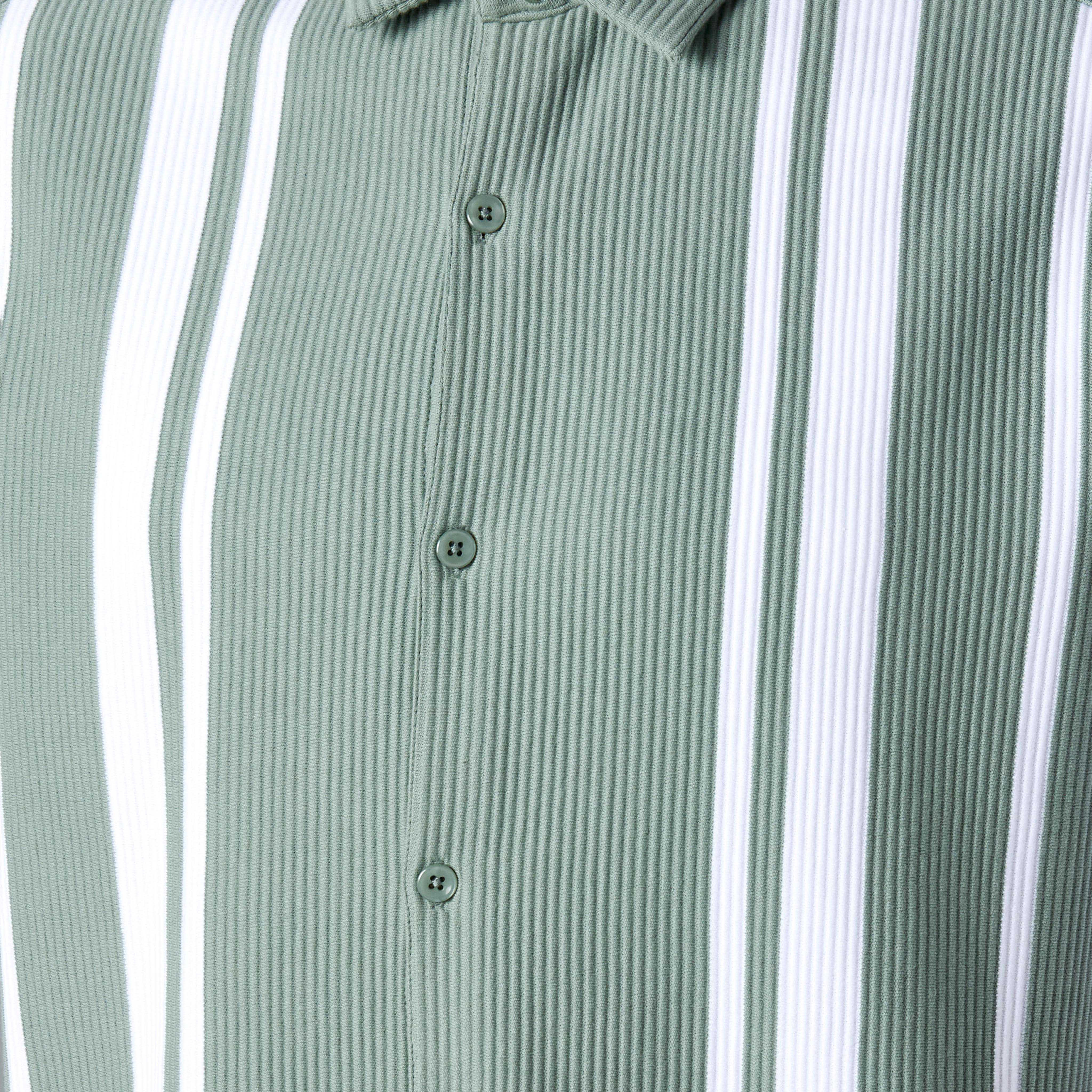 تيشيرت ريسورت بولو رجالي مخطط بياقة وقصة عادية وأكمام قصيرة-men-clothing-shirts-image-4