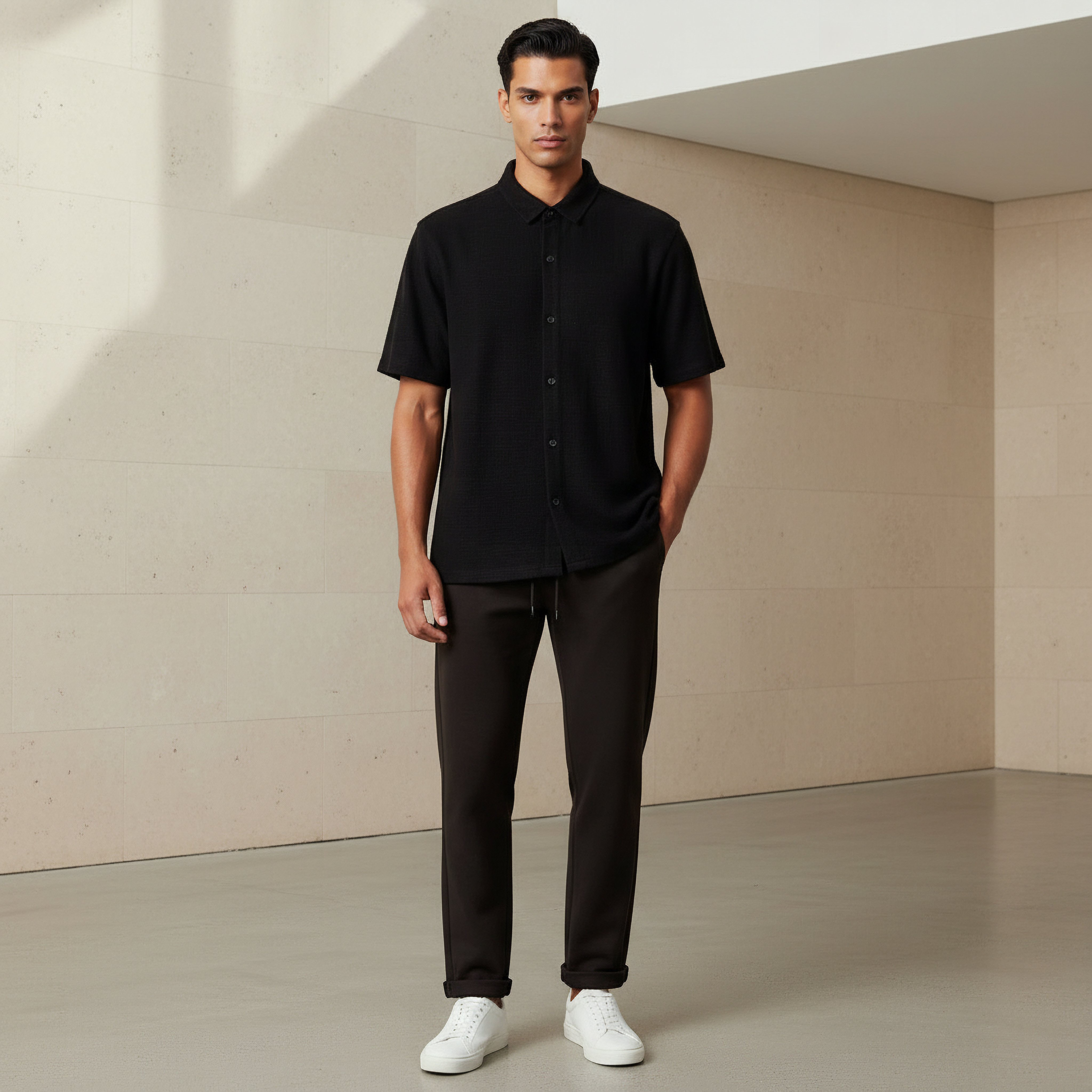 قميص بقصة عادية وياقة وملمس بارز وأكمام قصيرة للرجال-men-clothing-shirts-image-2