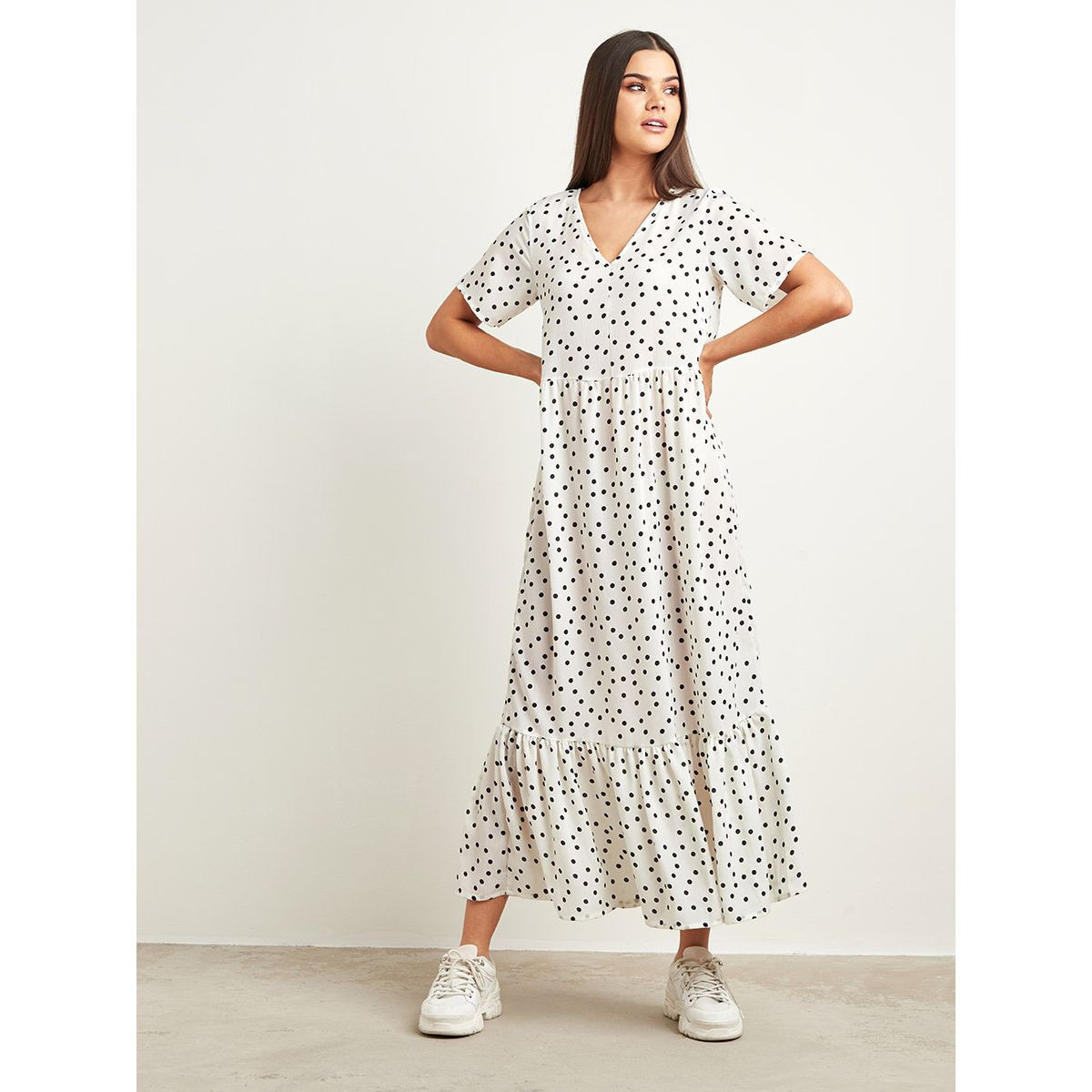 فستان طويل منقط بأكمام قصيرة من ستايلي-women-clothing-dresses-image-1