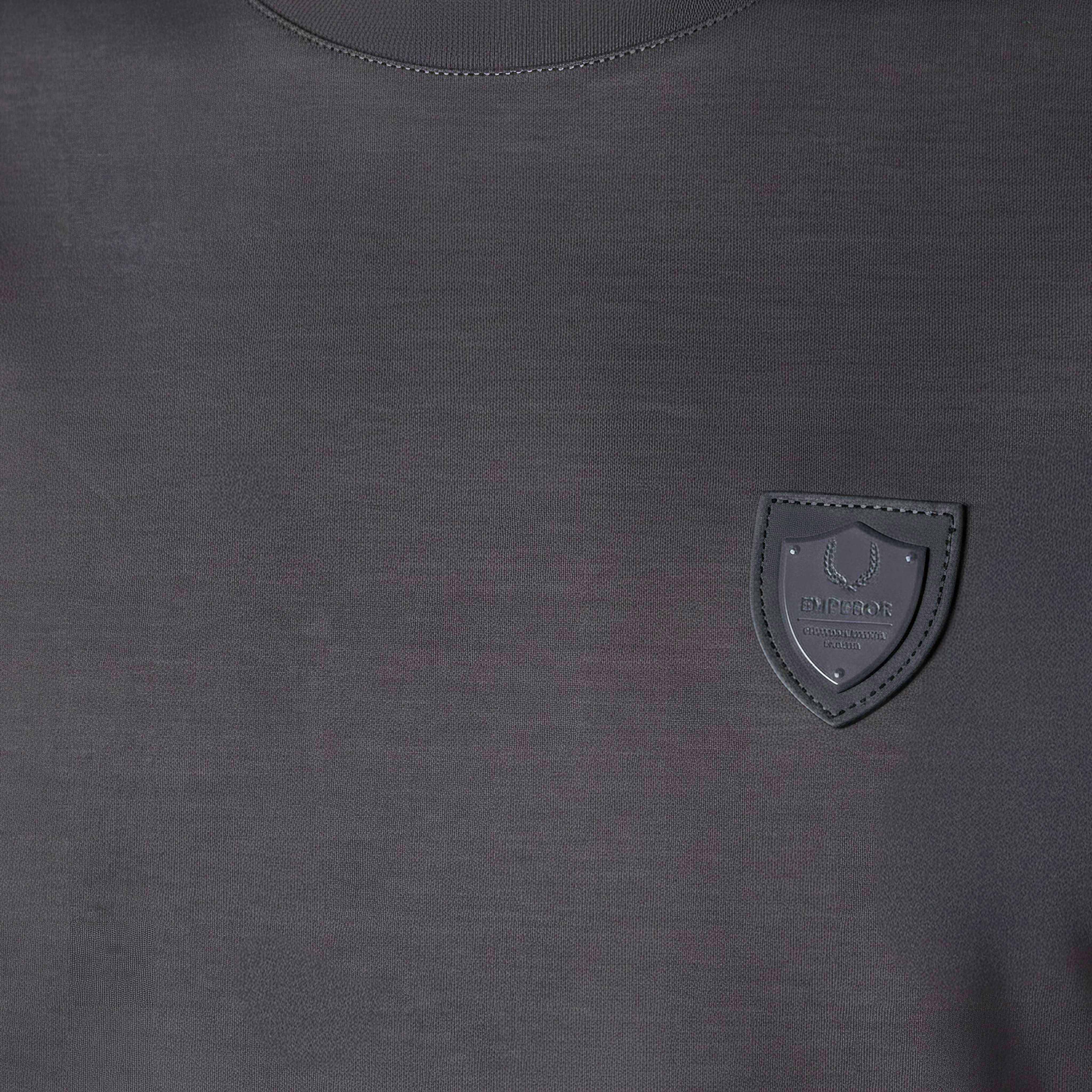 تيشيرت مزين بقصّة عادية وياقة ضيقة وأكمام قصيرة للرجال من إمبيرور-men-clothing-tshirtsandpolos-tshirts-image-4