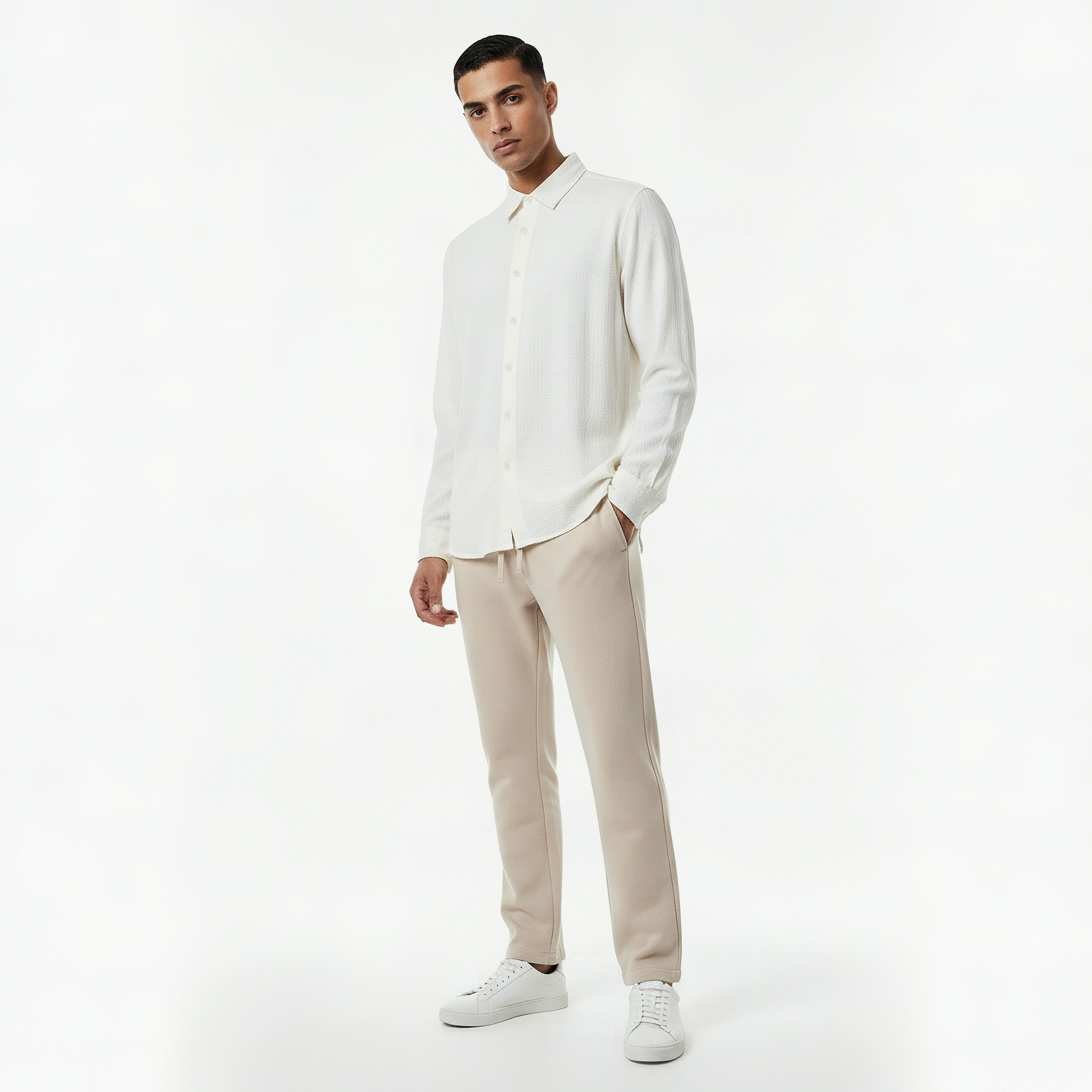 قميص بتصميم وافل بارز وقصة عادية وياقة وأكمام طويلة للرجال-men-clothing-shirts-image-4