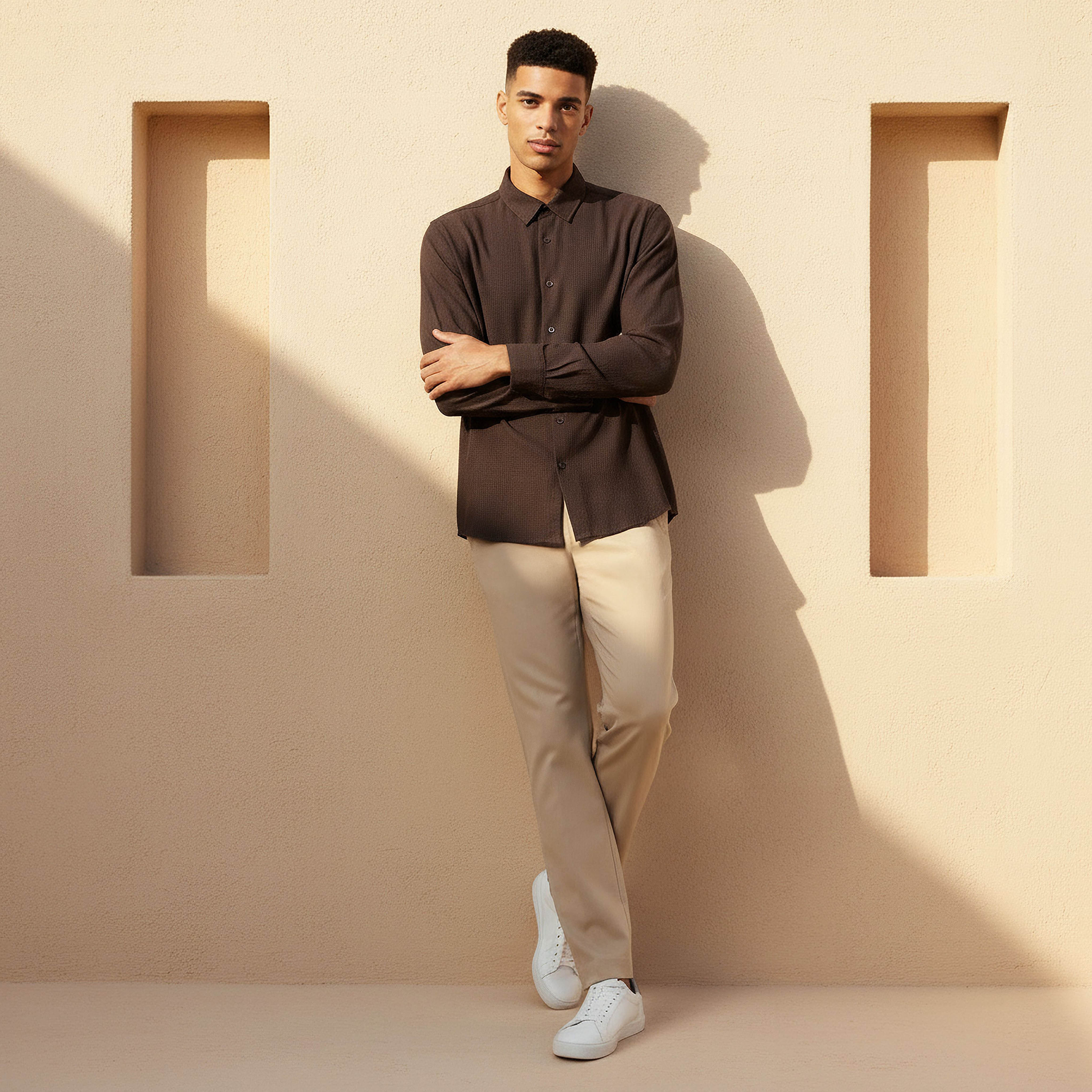 قميص بتصميم وافل بارز وقصة عادية وياقة وأكمام طويلة للرجال-men-clothing-shirts-image-2