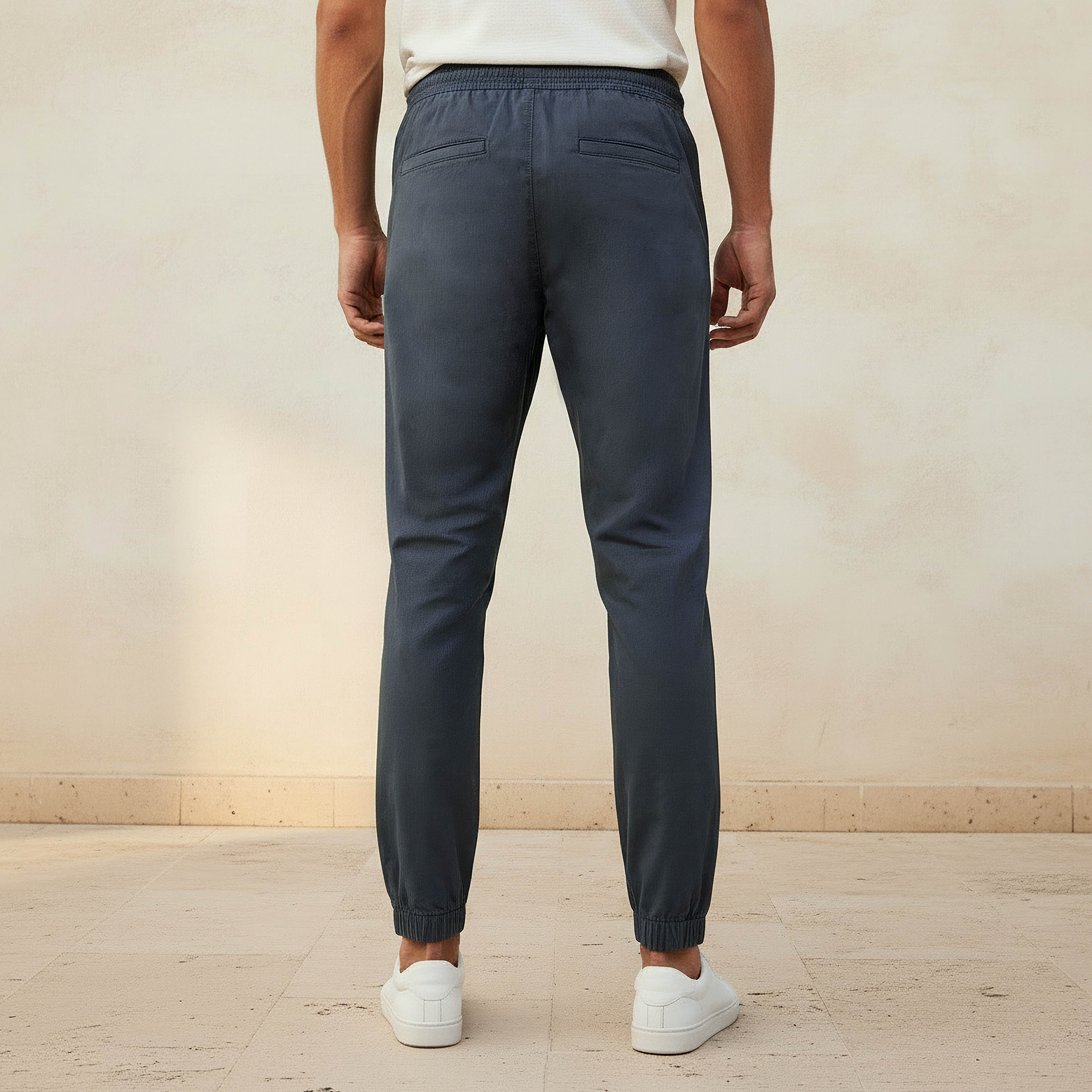 بنطلون رياضي بقصّة سليم للرجال-men-clothing-bottoms-joggers-image-4