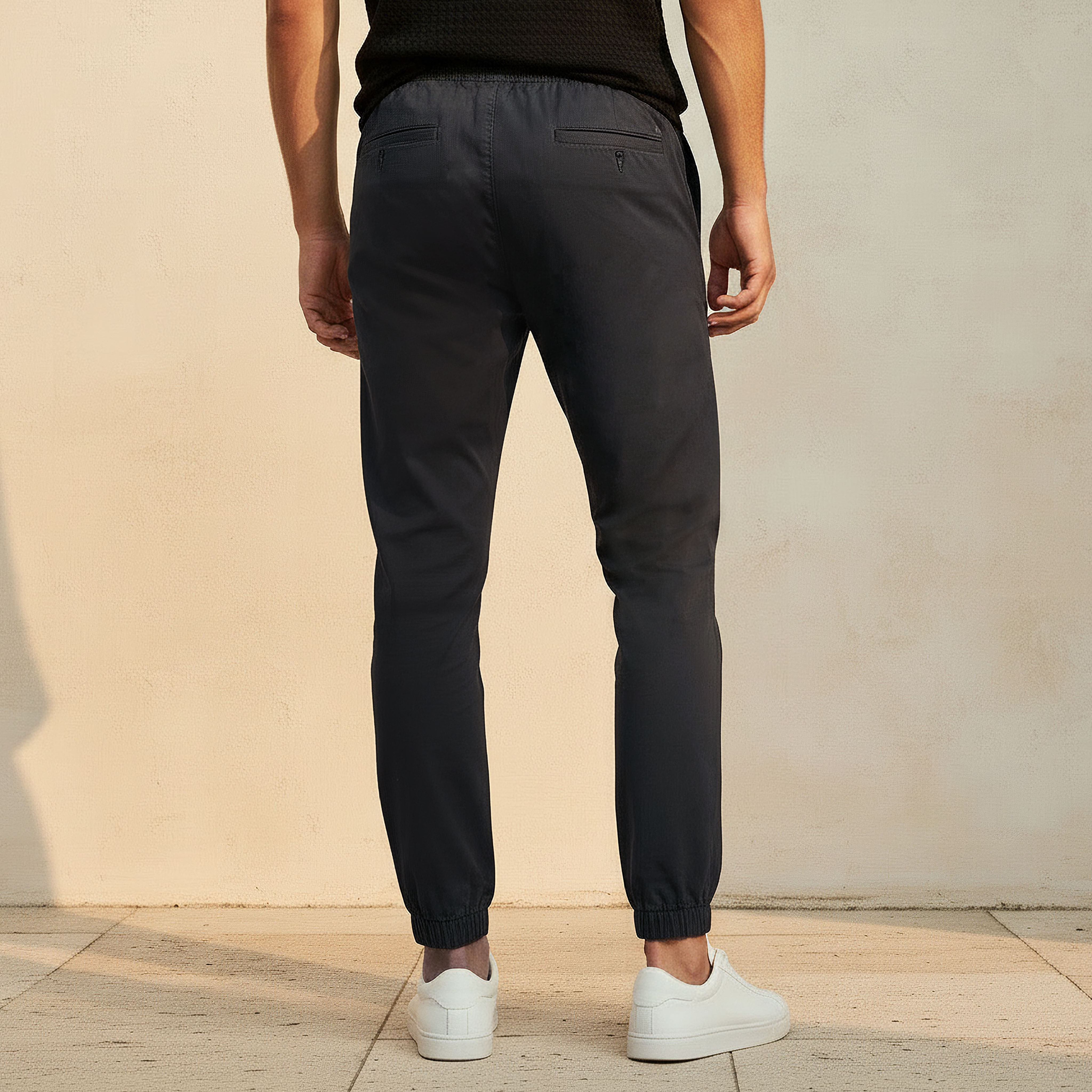بنطلون رياضي بقصّة سليم للرجال-men-clothing-bottoms-joggers-image-4