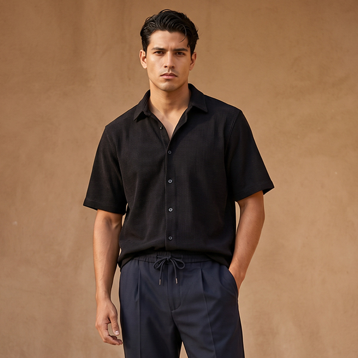 قميص بارز الملمس بقصّة عادية وياقة عادية وأكمام قصيرة للرجال-men-clothing-shirts-image-5