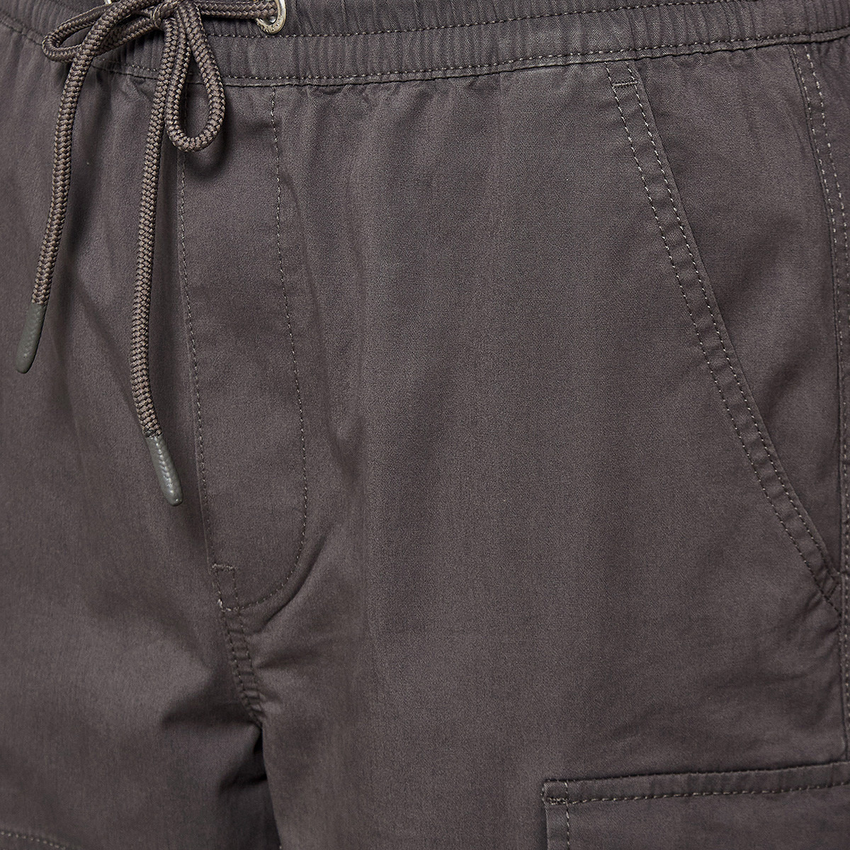 Men Baggy Fit Cargo Joggers-men-clothing-bottoms-joggers-image-2