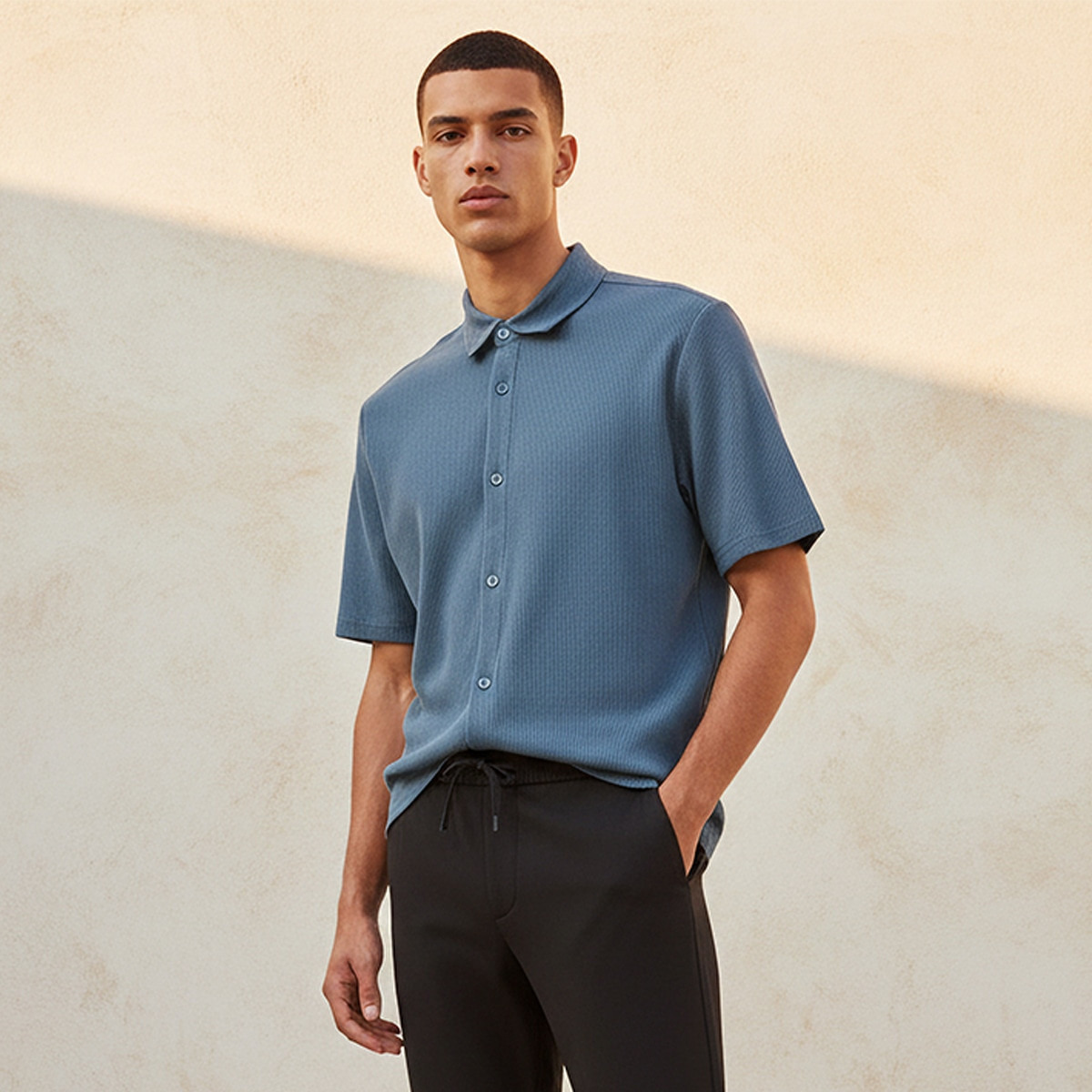 قميص بأكمام قصيرة بياقة وملمس بارز بقصة عادية من سبلاش سمارت-men-clothing-shirts-image-1