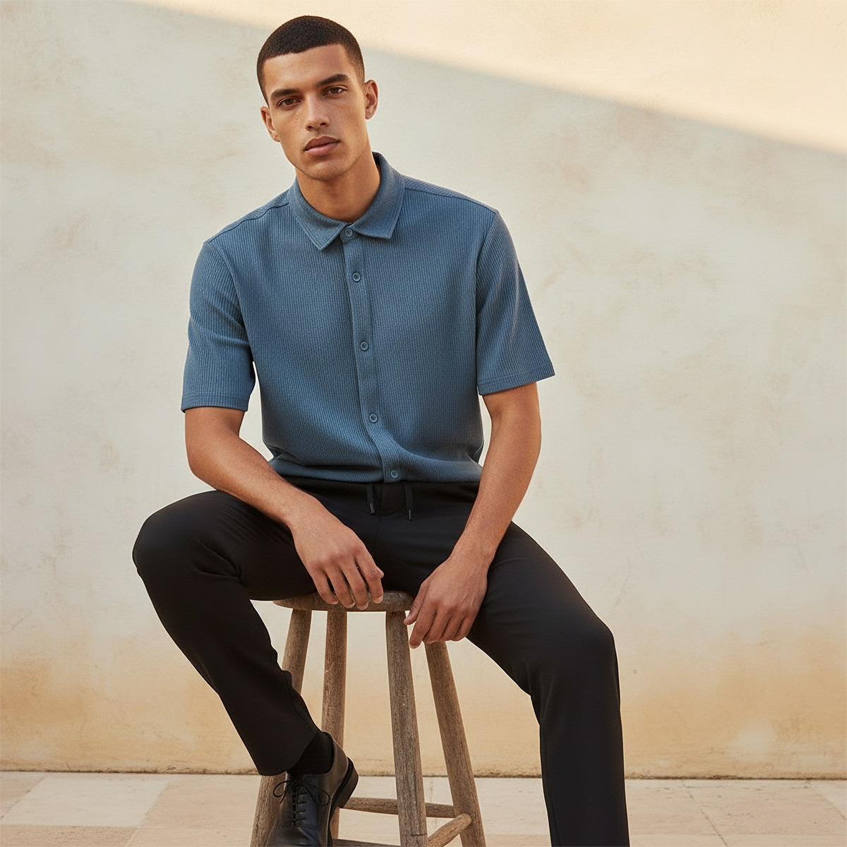 قميص بأكمام قصيرة بياقة وملمس بارز بقصة عادية من سبلاش سمارت-men-clothing-shirts-image-5
