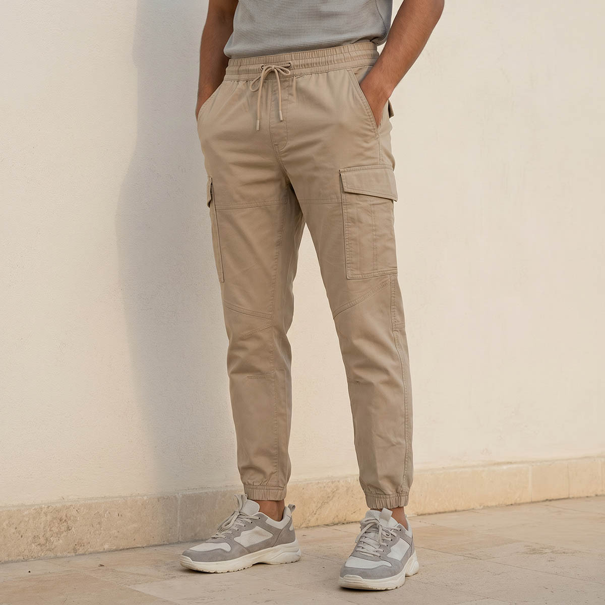 Men Baggy Fit Cargo Joggers with Drawstring Closure-men-clothing-bottoms-joggers-image-1