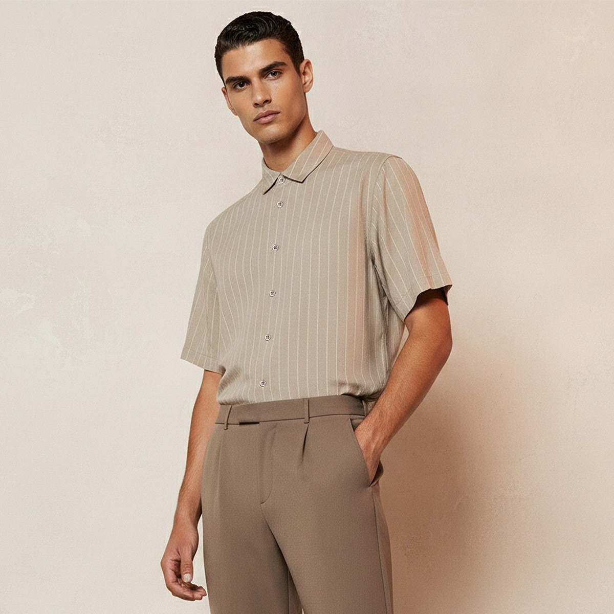 قميص مخطط بياقة وقصة عادية وأكمام قصيرة من سبلاش سمارت-men-clothing-shirts-image-1