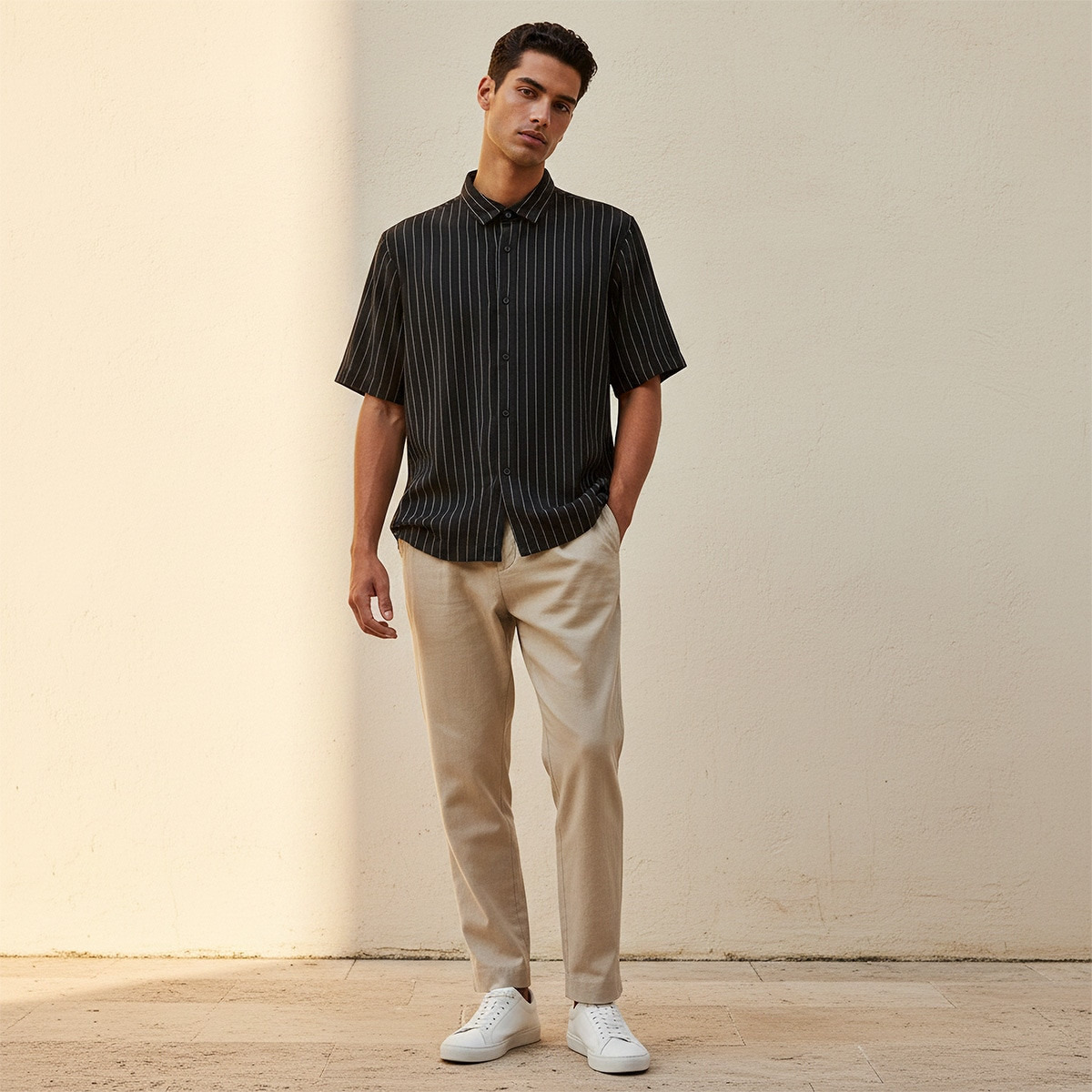 قميص مخطط بياقة وقصة عادية وأكمام قصيرة من سبلاش سمارت-men-clothing-shirts-image-3