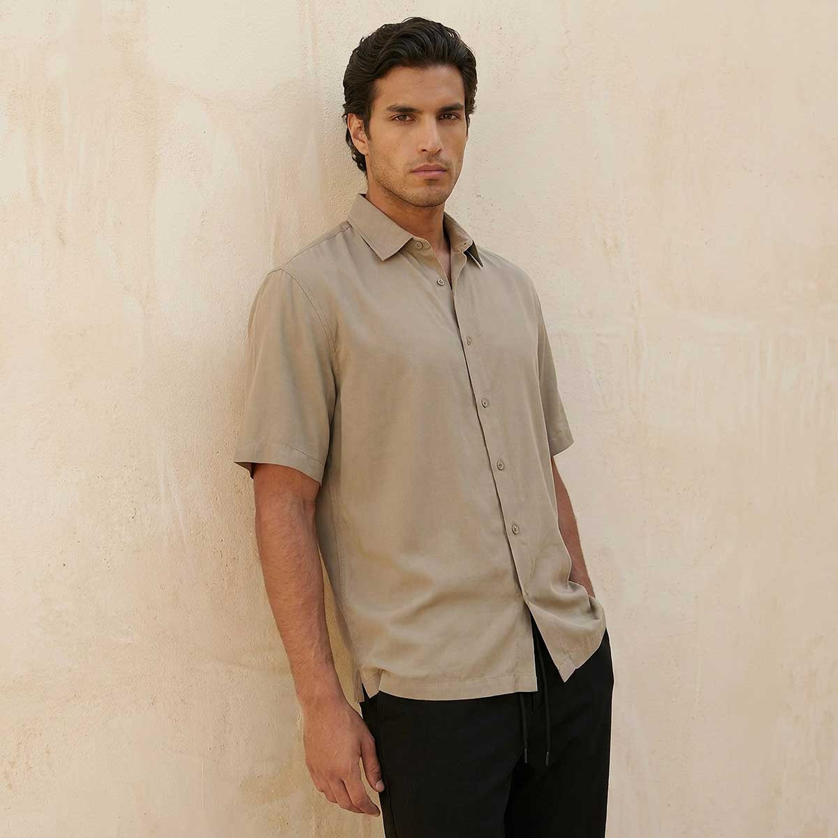 قميص بقصة عادية وياقة وأكمام قصيرة من سبلاش سمارت-men-clothing-shirts-image-1