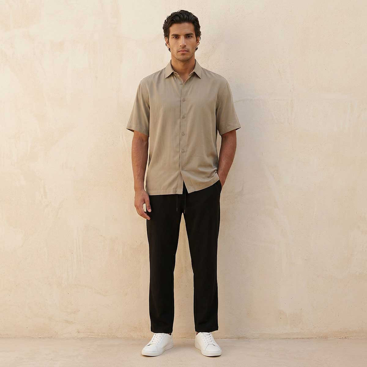 قميص بقصة عادية وياقة وأكمام قصيرة من سبلاش سمارت-men-clothing-shirts-image-3