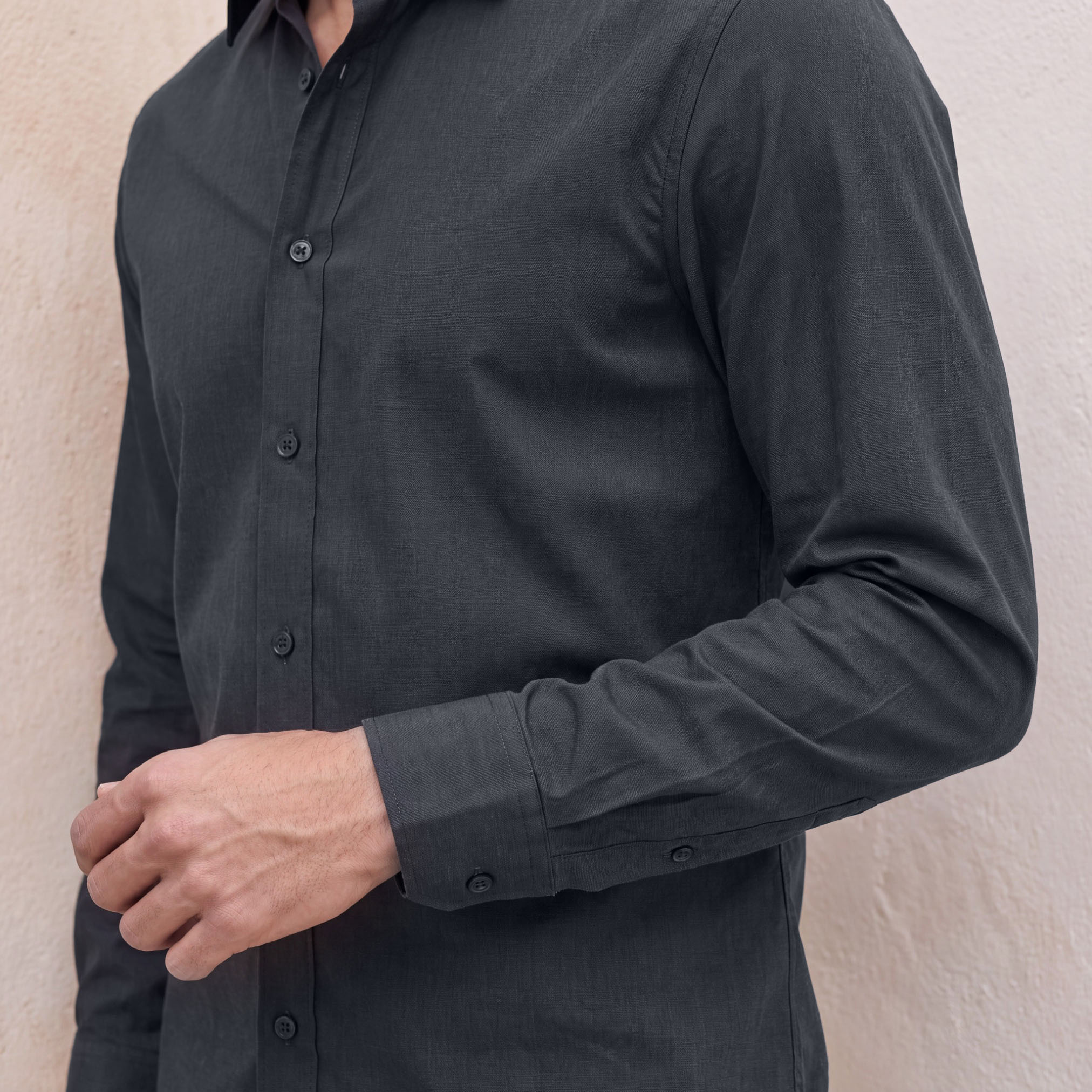 قميص بقصة عادية وياقة عادية وأكمام طويلة من سبلاش سمارت-men-clothing-shirts-image-2