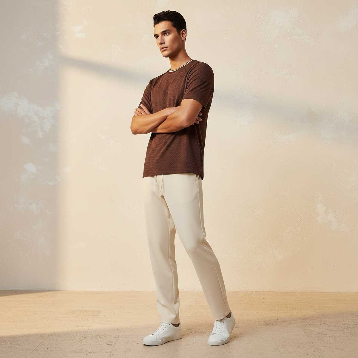 تيشيرت جاكار بقصة عادية وياقة ضيقة وأكمام قصيرة من سبلاش سمارت-men-clothing-tshirtsandpolos-tshirts-image-3