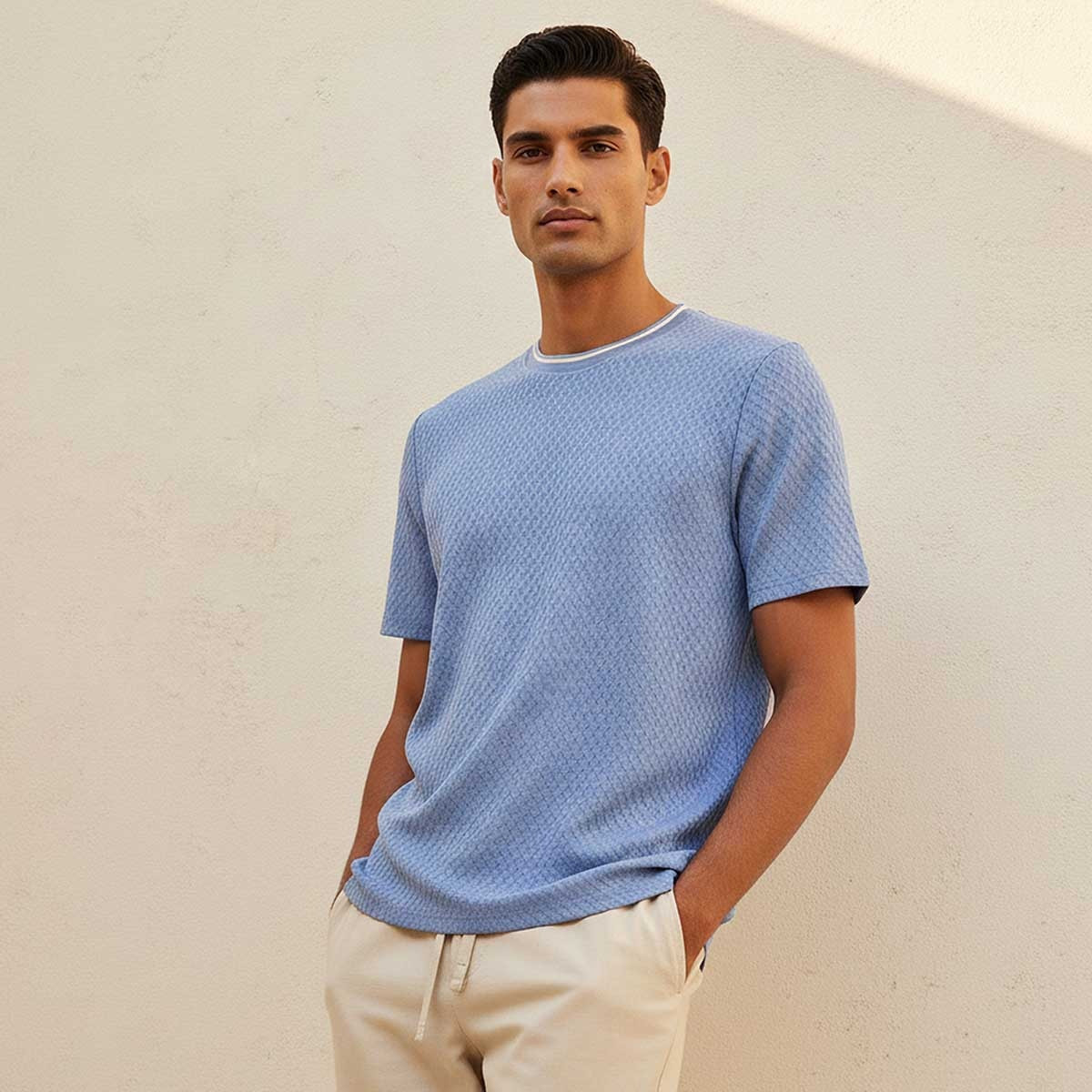 تيشيرت جاكار بقصة عادية وياقة ضيقة وأكمام قصيرة من سبلاش سمارت-men-clothing-tshirtsandpolos-tshirts-image-1