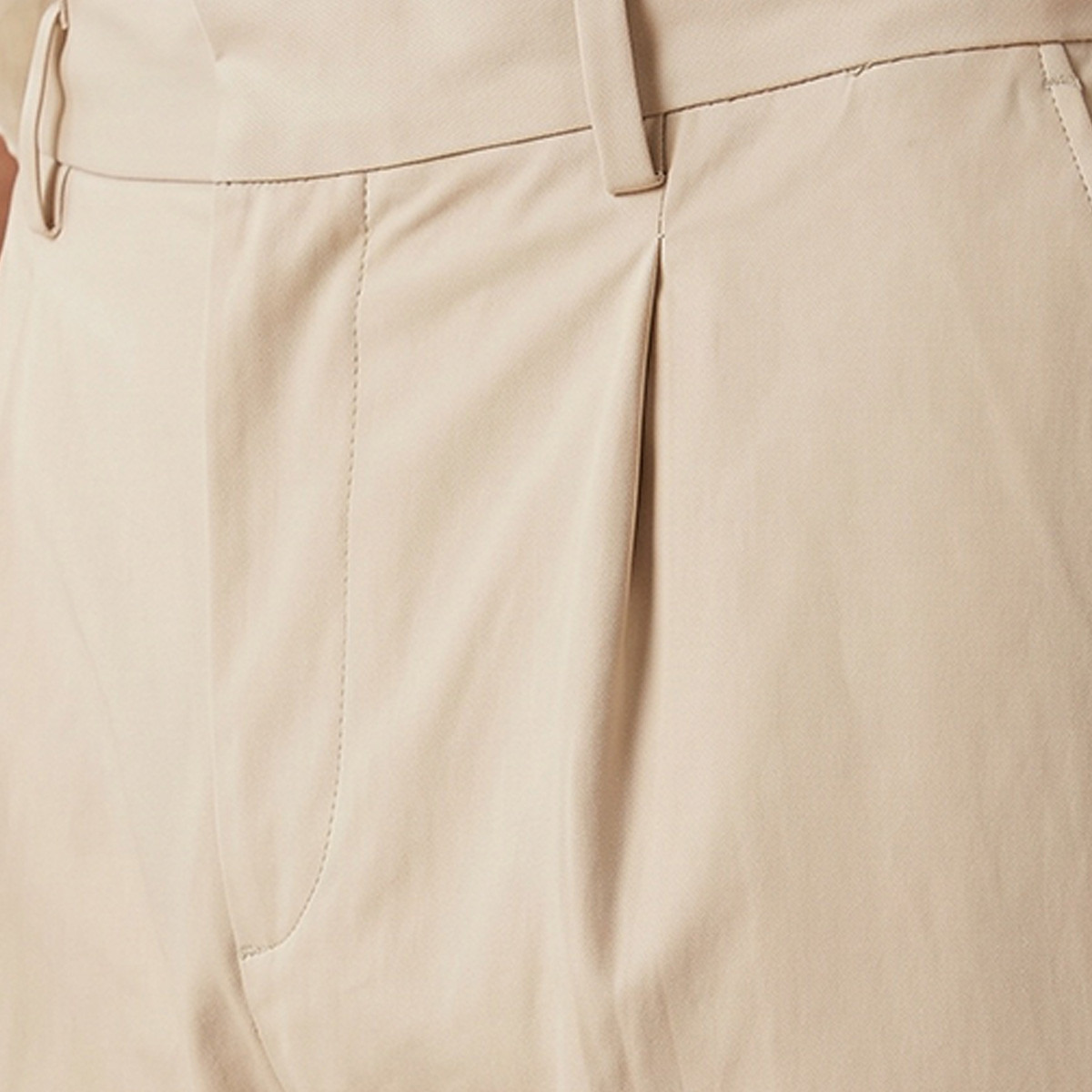 بنطلون بيرفورمانس بقصة عادية وكسرات من سبلاش سمارت-men-clothing-bottoms-trousersandchinos-trousers-image-2