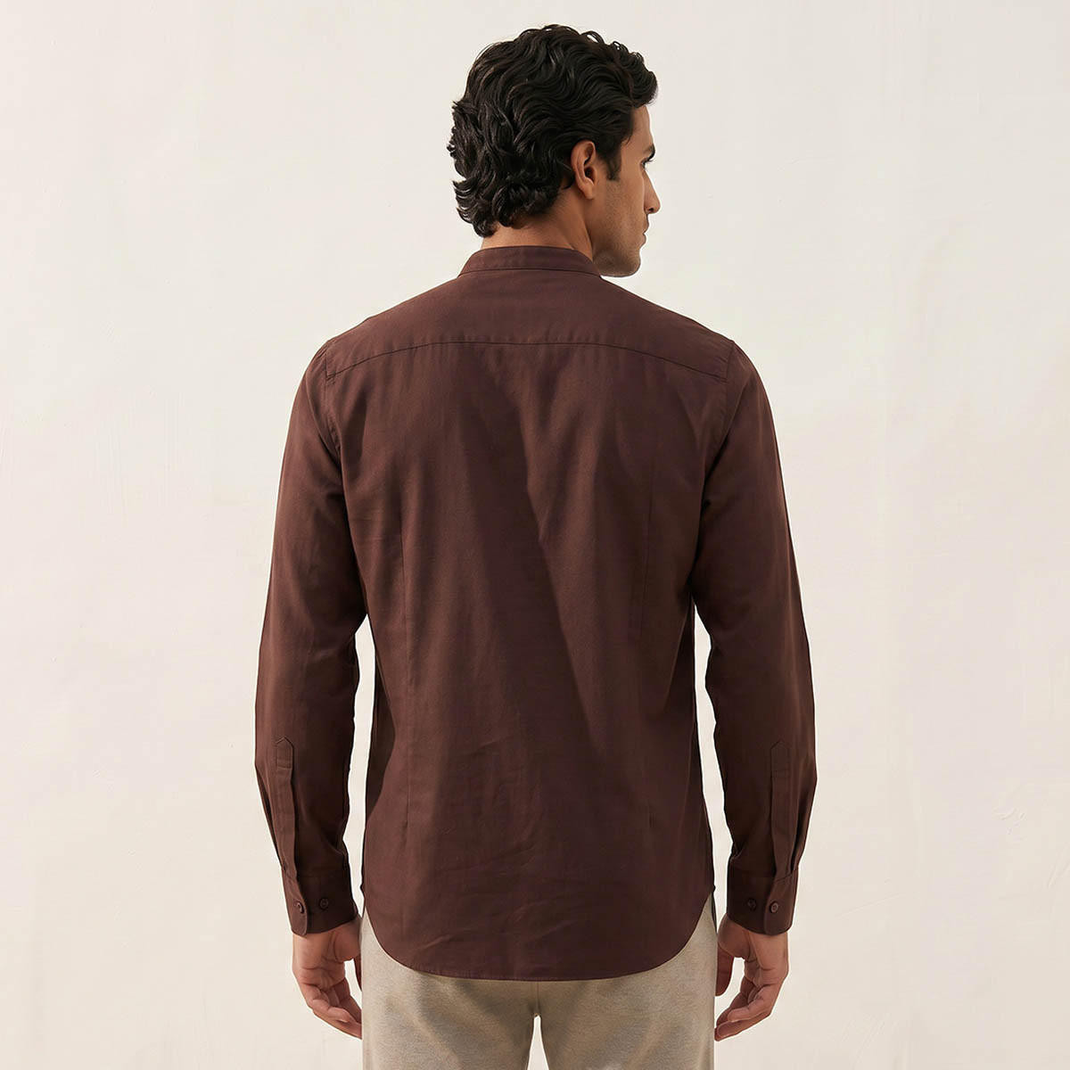 قميص بارز الملمس بقصّة عادية من سبلاش سمارت-men-clothing-shirts-image-4