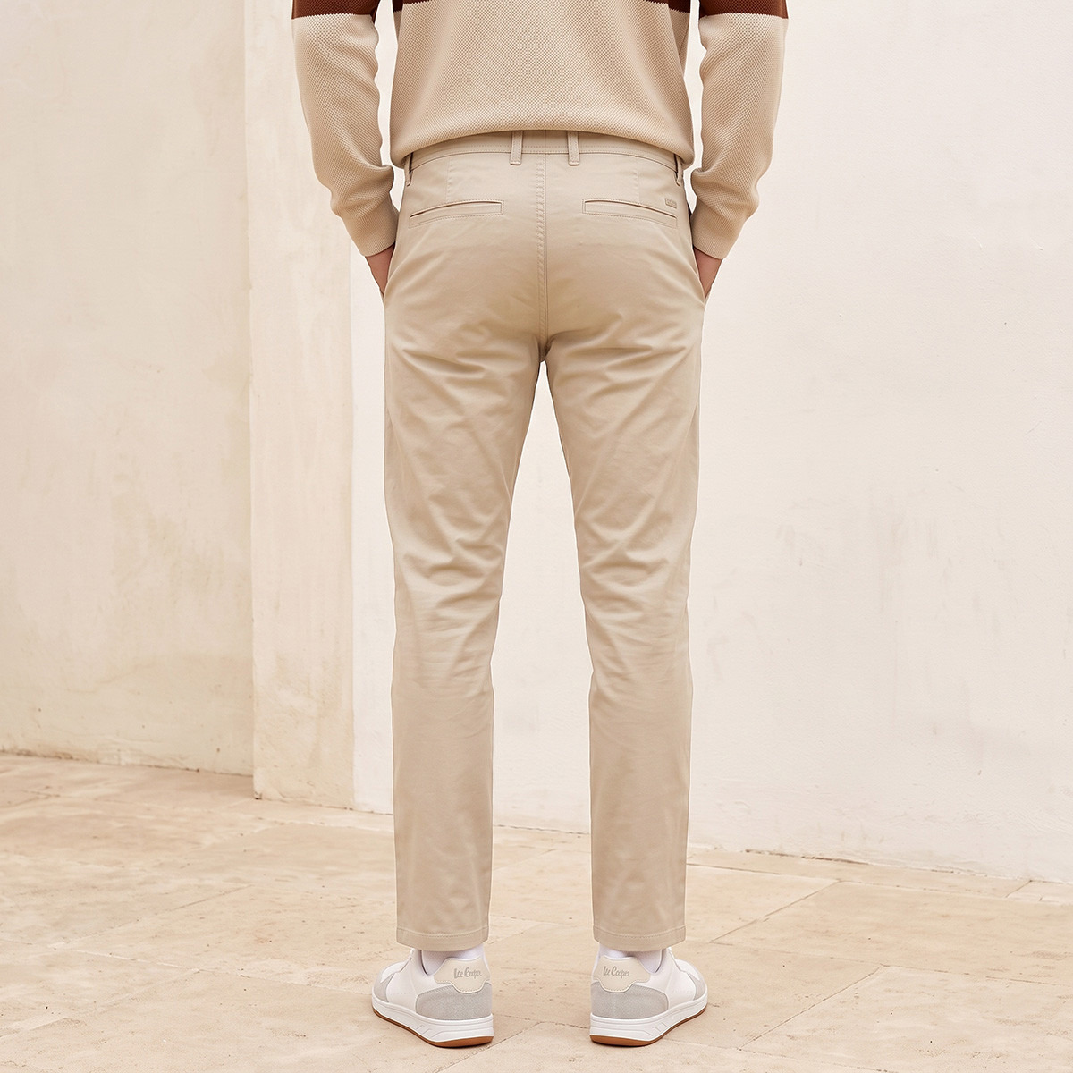 بنطلون تشينو بقصة ضيقة سليم من سبلاش سمارت-men-clothing-bottoms-trousersandchinos-chinos-image-3
