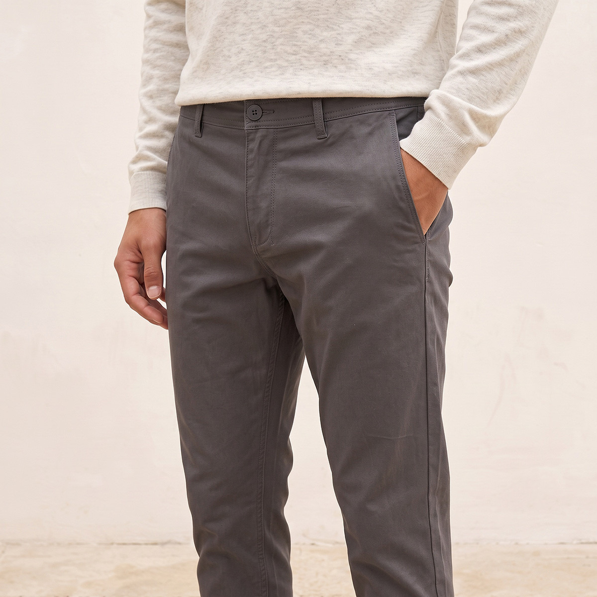 بنطلون تشينو بقصة ضيقة سليم من سبلاش سمارت-men-clothing-bottoms-trousersandchinos-chinos-image-5