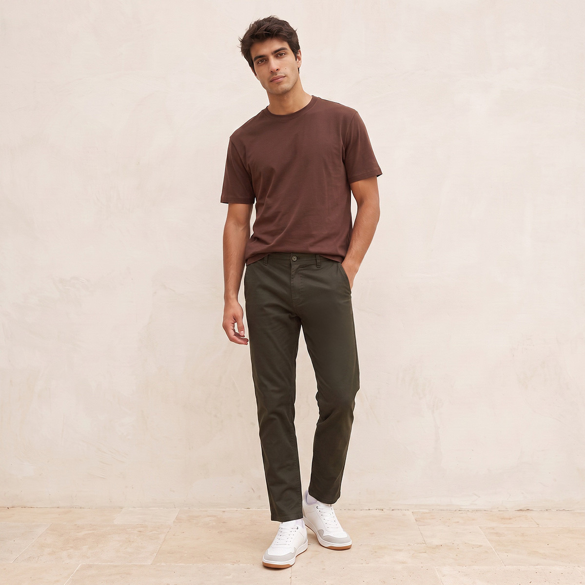 بنطلون تشينو بقصة ضيقة سليم من سبلاش سمارت-men-clothing-bottoms-trousersandchinos-chinos-image-2