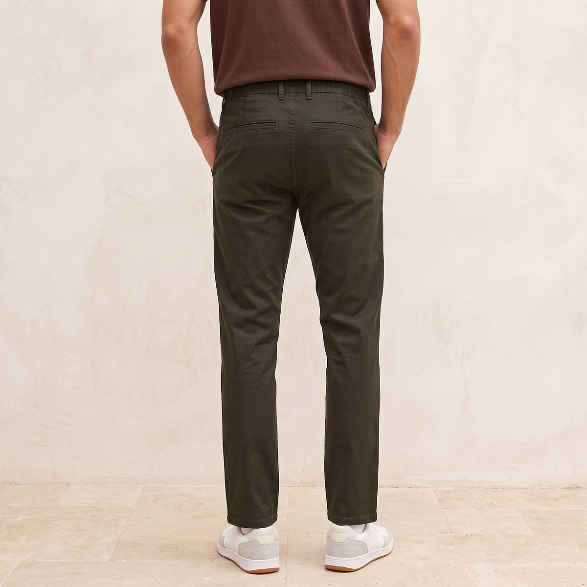 بنطلون تشينو بقصة ضيقة سليم من سبلاش سمارت-men-clothing-bottoms-trousersandchinos-chinos-image-3