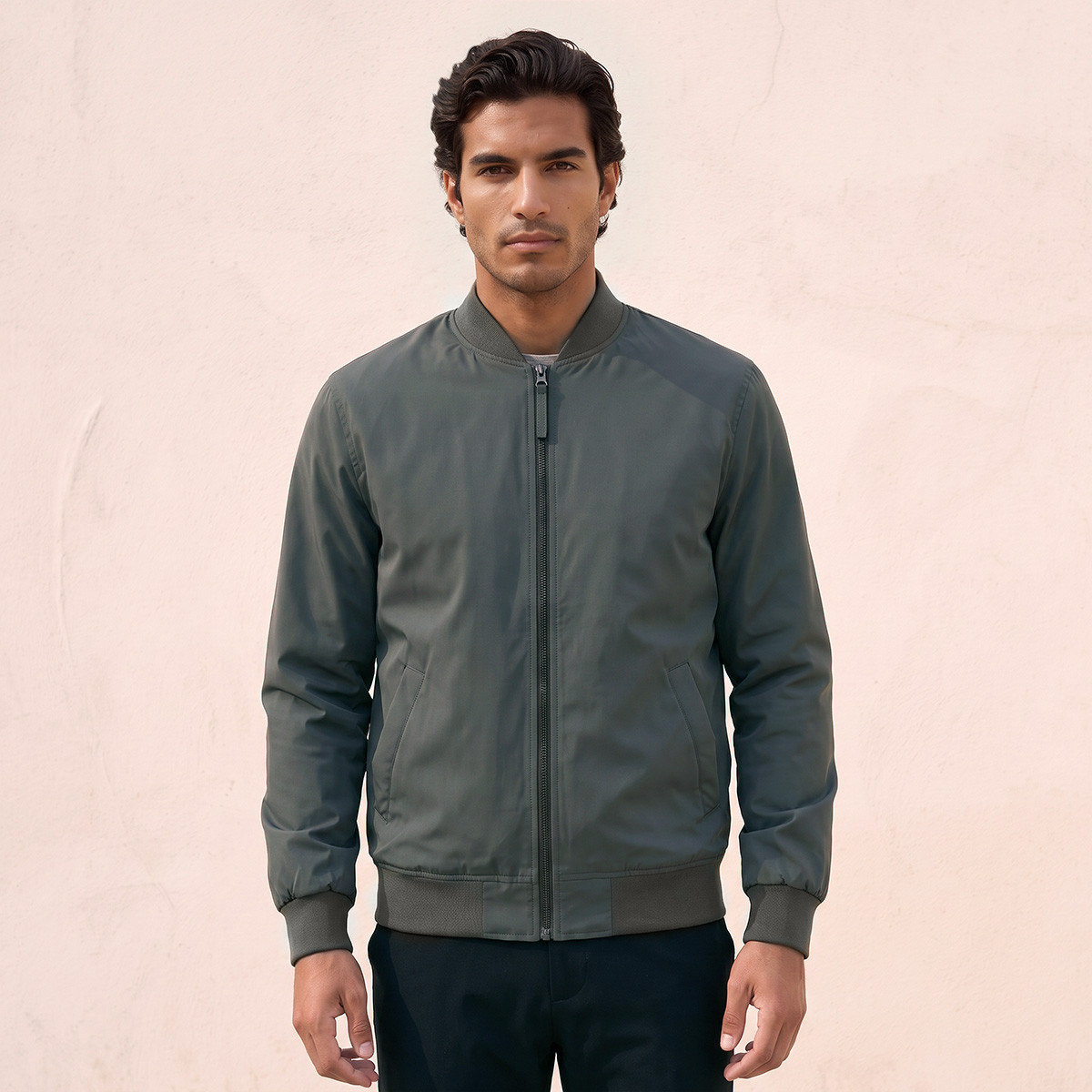جاكيت منفوخ بجيوب جانبية من سمارت من سبلاش-men-clothing-jacketsandblazers-jackets-image-2