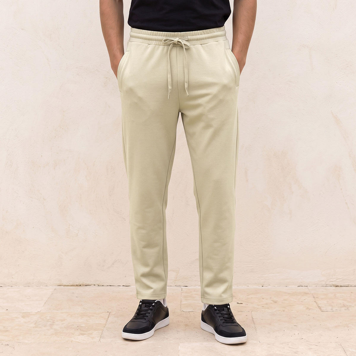 بنطلون بقصة واسعة من بانجولين لوف-men-clothing-bottoms-joggers-image-1