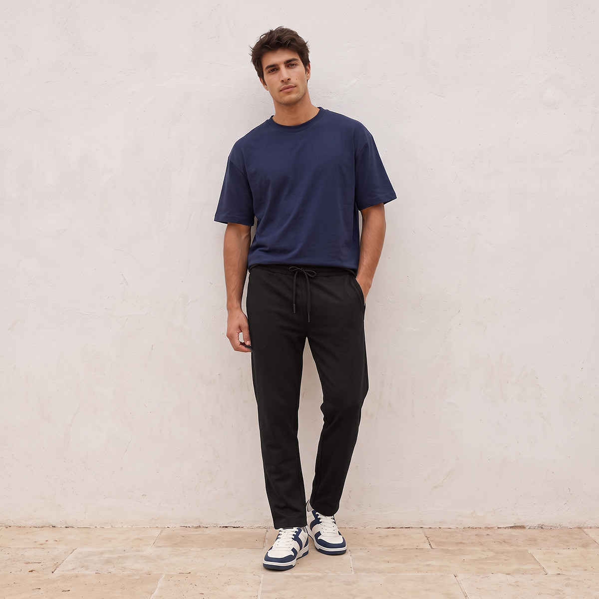 بنطلون بقصة واسعة من بانجولين لوف-men-clothing-bottoms-joggers-image-2
