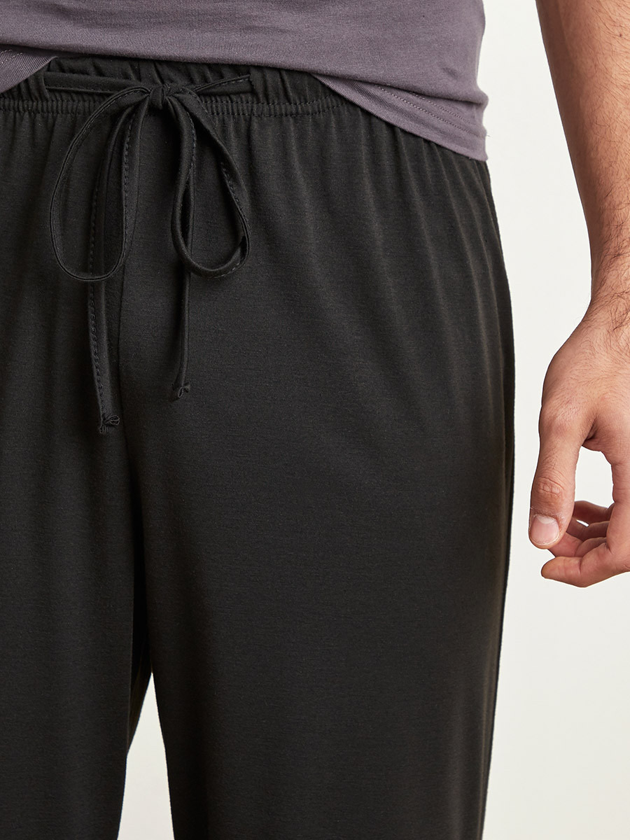 بنطلون سادة بربطة خصر وقصة واسعة-men-clothing-nightwear-pyjamaandshorts-image-5