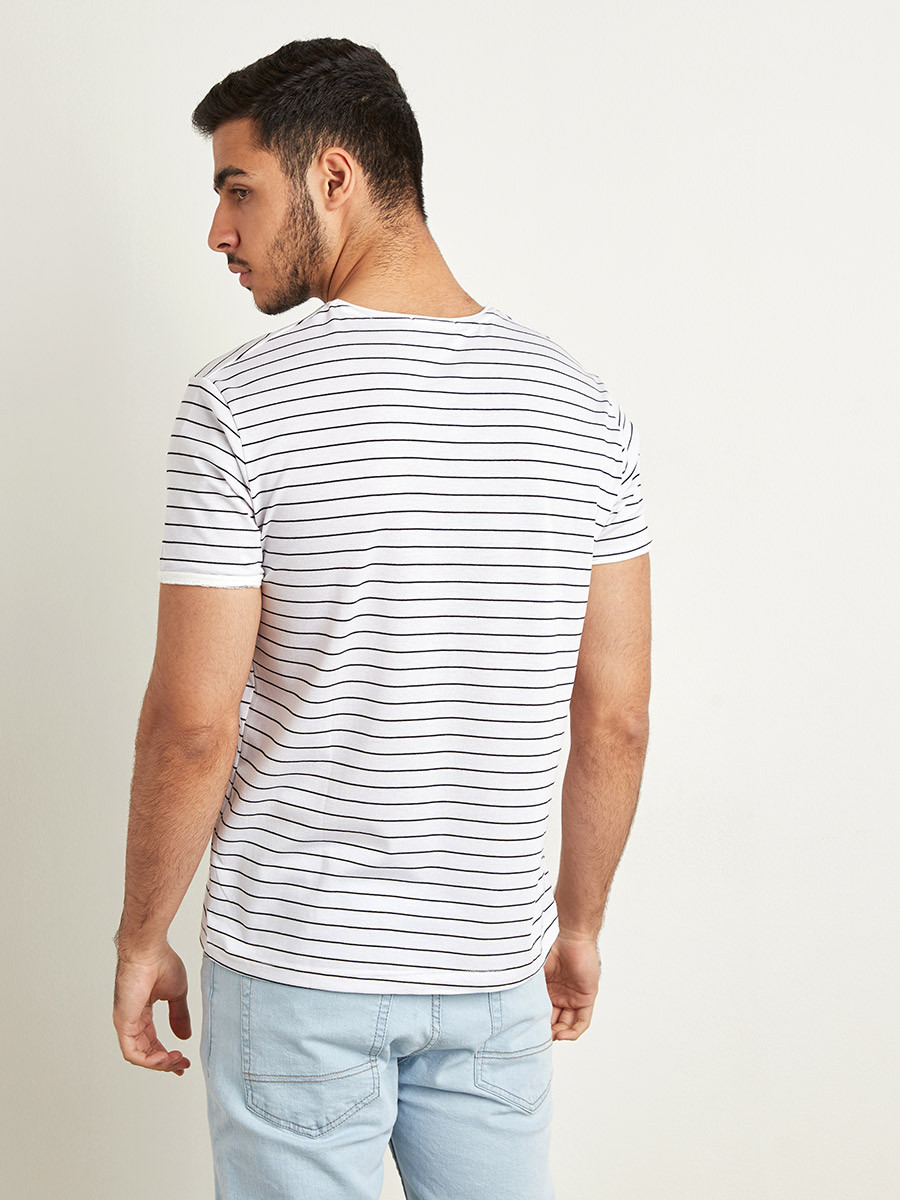 تيشيرت مخطط بأكمام قصيرة -men-clothing-tshirtsandpolos-tshirts-image-3