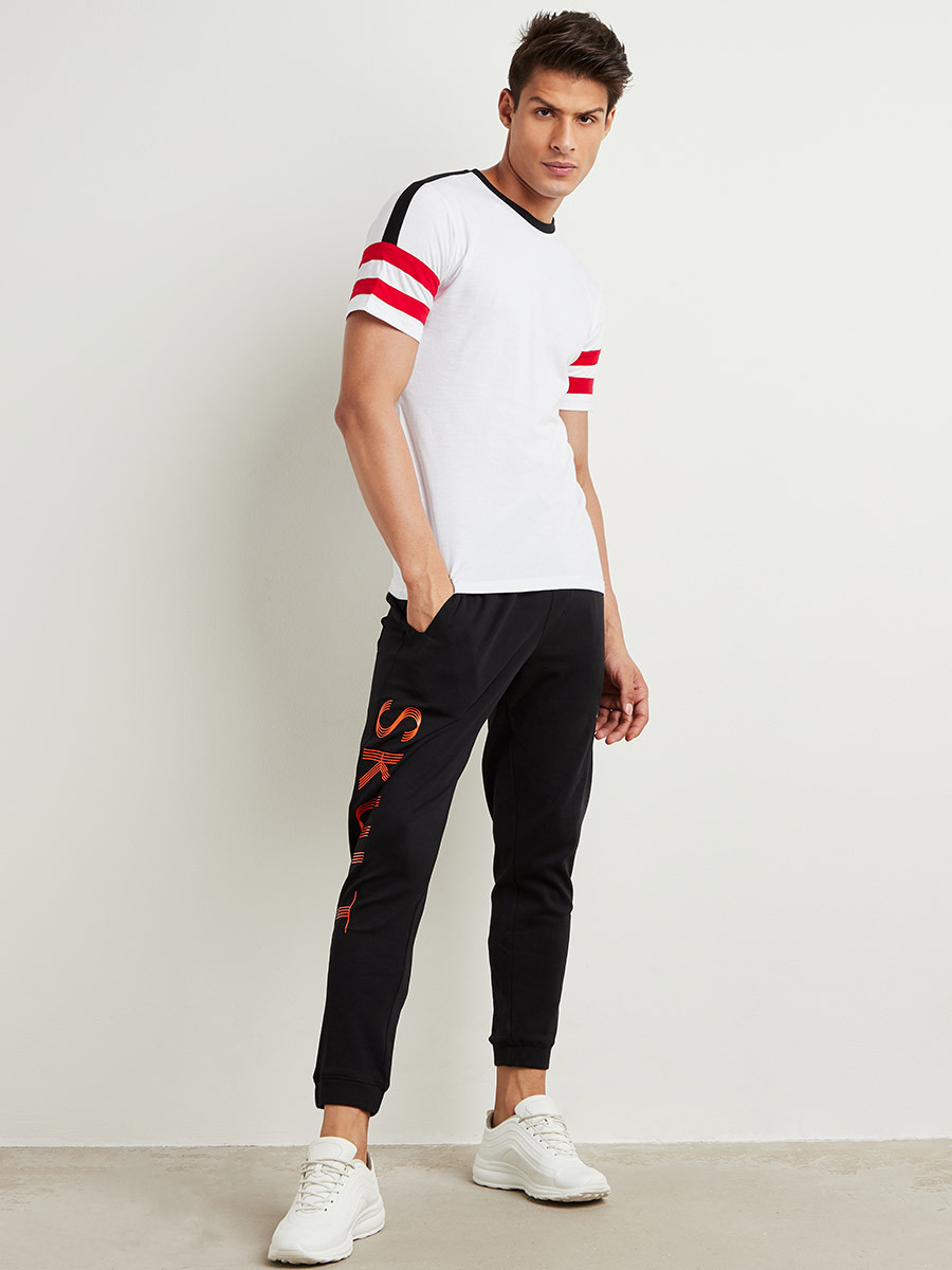 تيشيرت مطبوع بقصة واسعة-men-clothing-tshirtsandpolos-tshirts-image-2