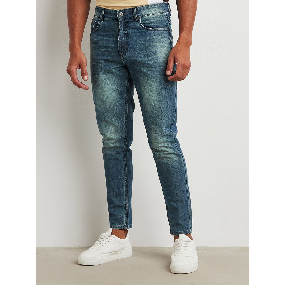 بنطلون جينز بجيوب-men-clothing-bottoms-jeans-image-1