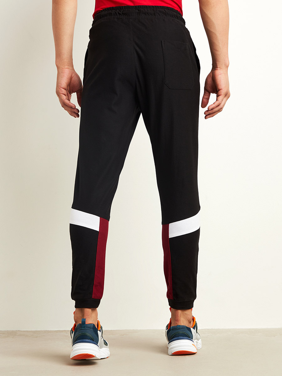 بنطلون رياضي بتفاصيل مطبوعة من ستايلي-men-clothing-bottoms-joggers-image-4