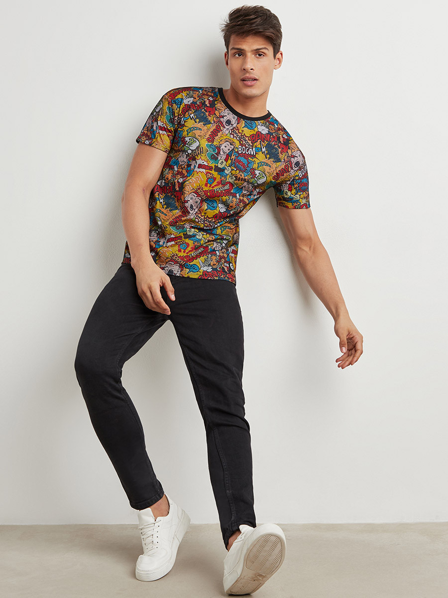 تيشيرت مطبوع بتفاصيل شبكية-men-clothing-tshirtsandpolos-tshirts-image-2