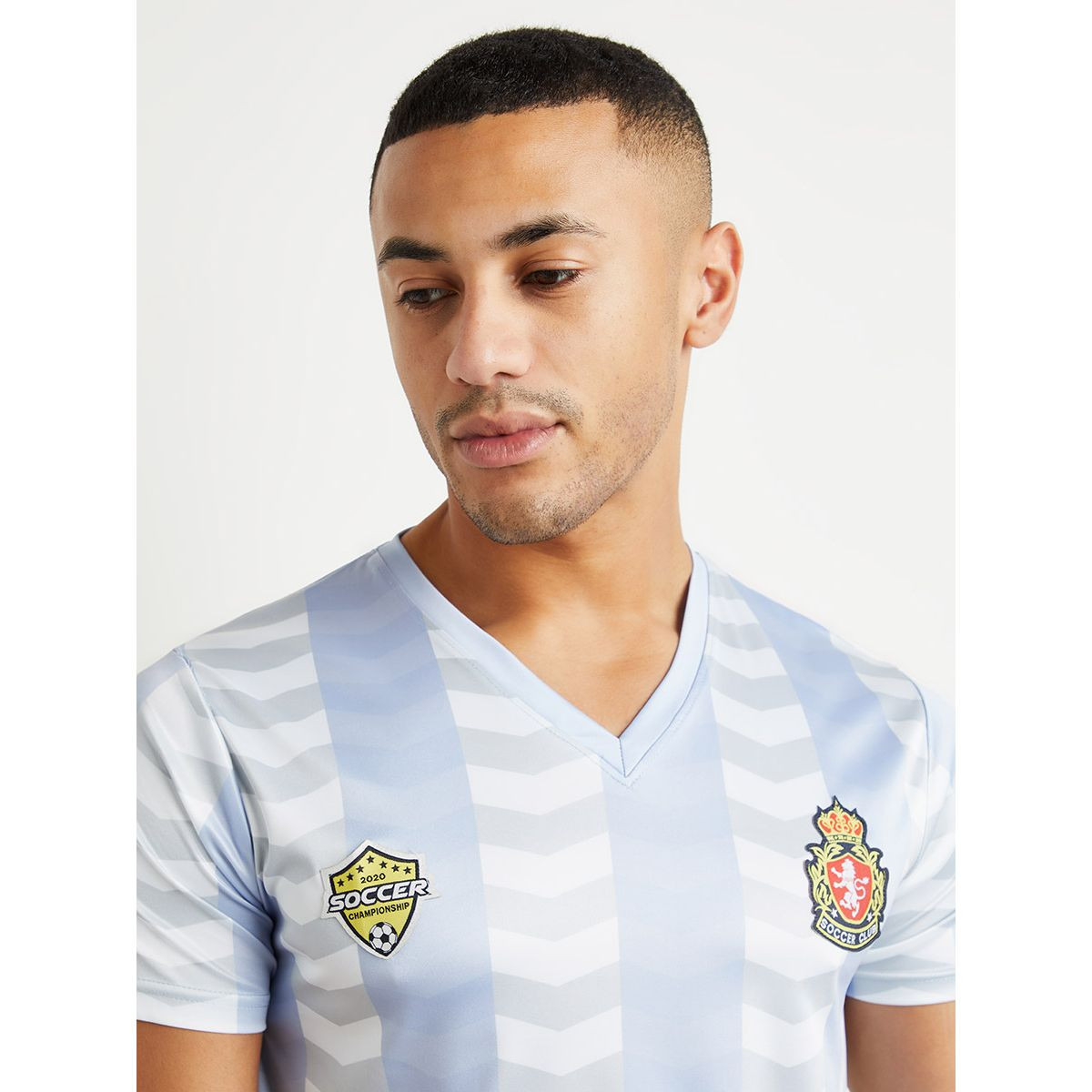 تيشيرت علي مخطط لكرة القدم من ستايلي-men-clothing-sportswearandactivewear-tshirtsandpolos-image-3